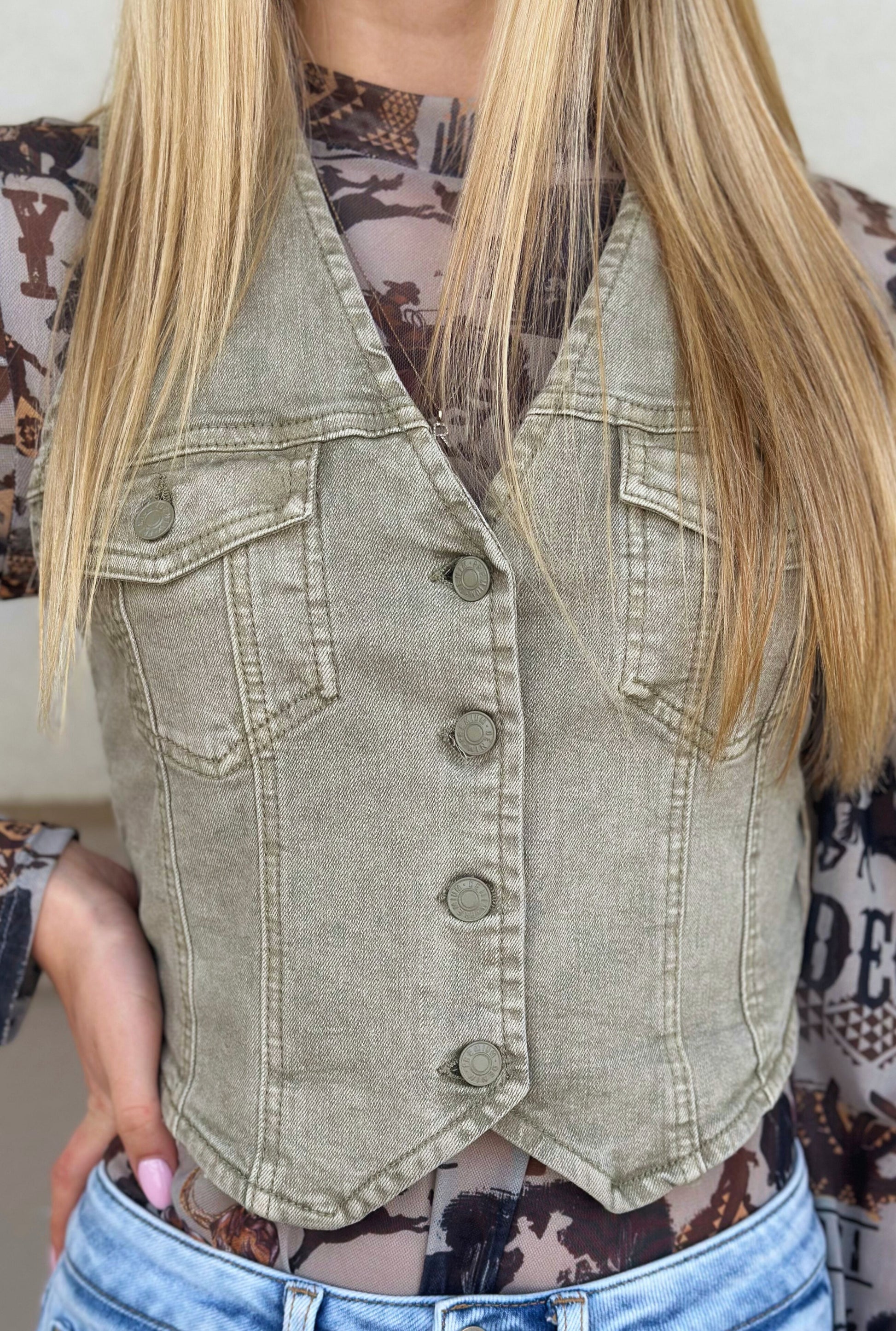OLIVE SLEEVELESS DENIM VEST