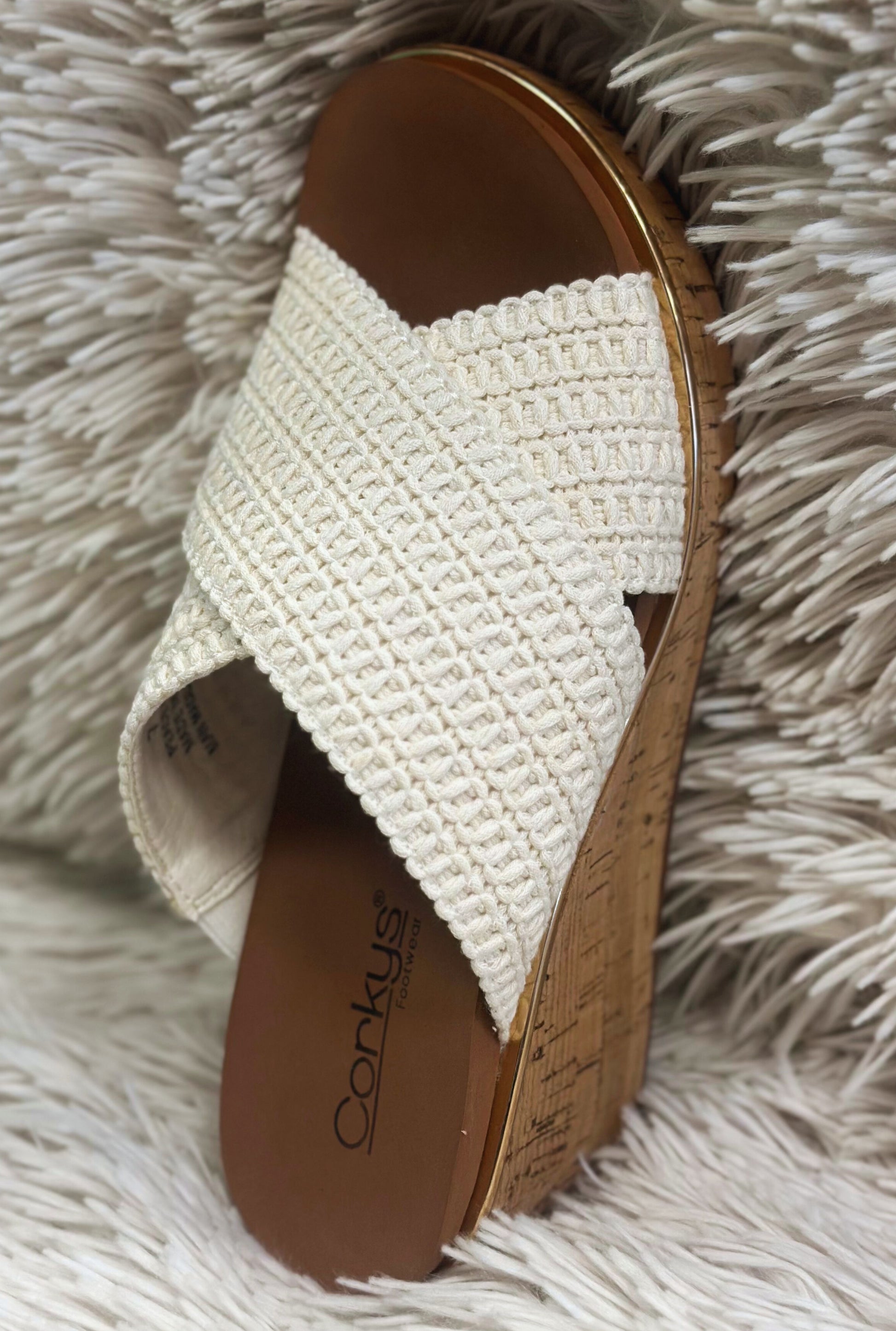 IVORY PEACE OUT WEDGES