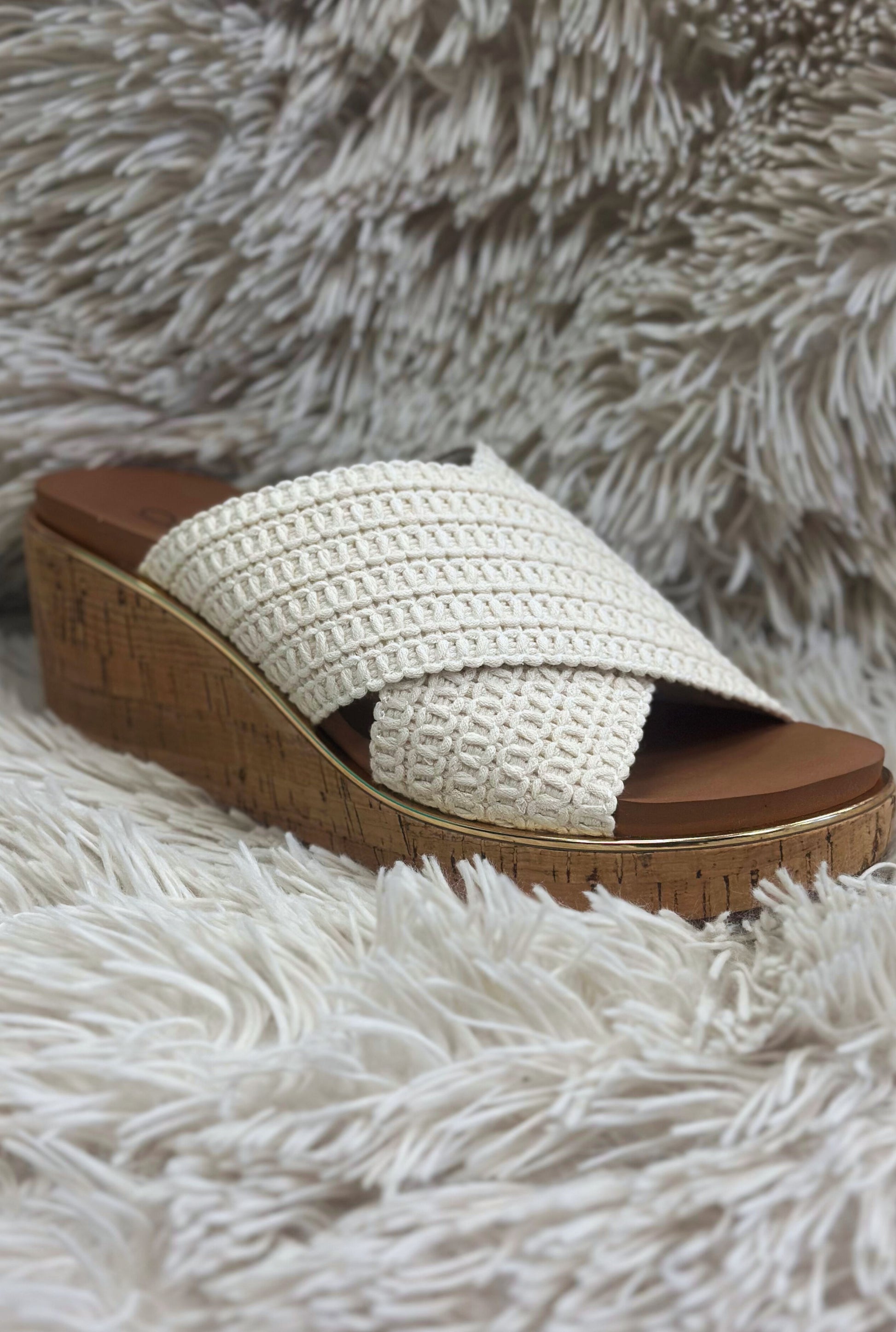 IVORY PEACE OUT WEDGES