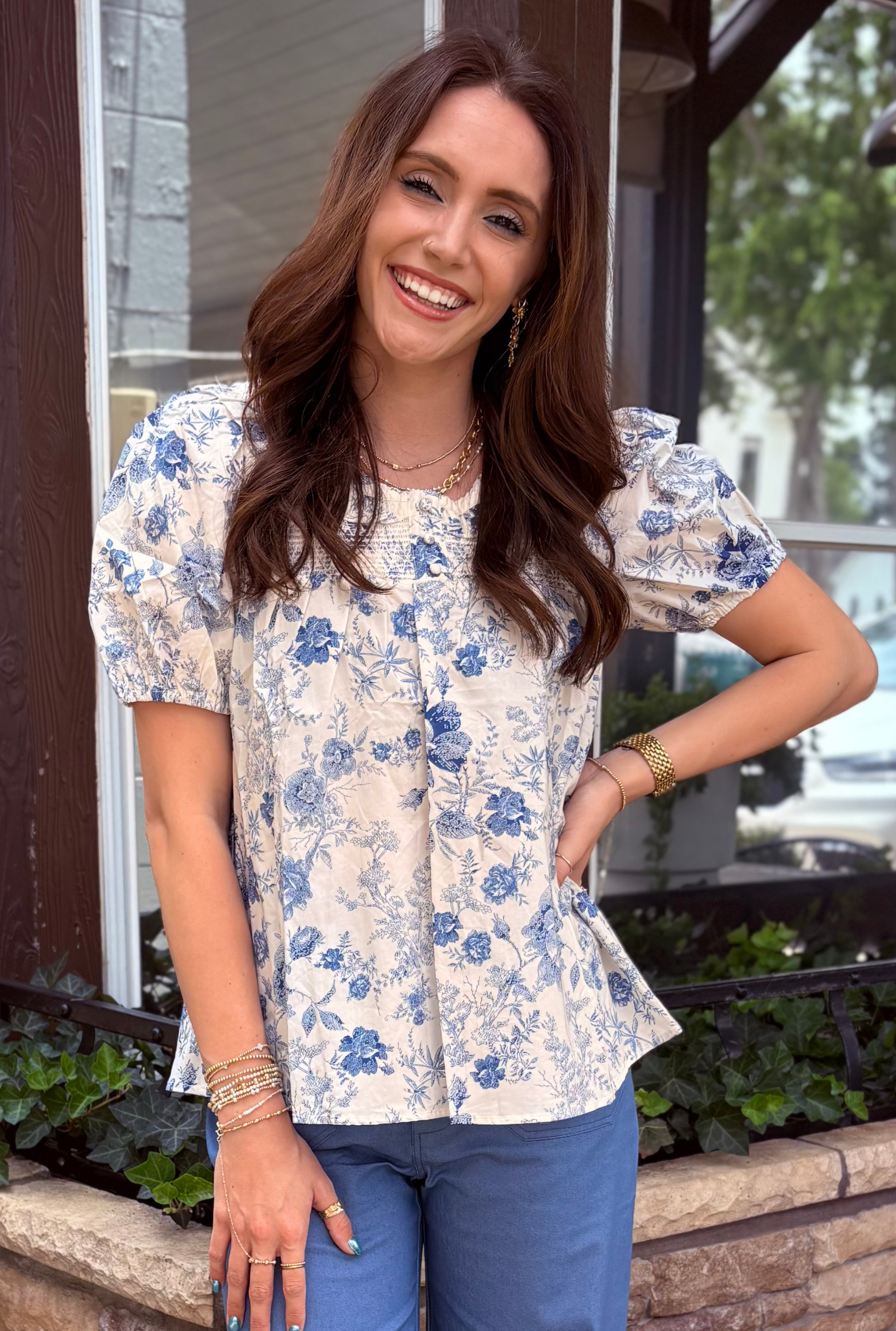 BLUE VINTAGE FLORAL TOP