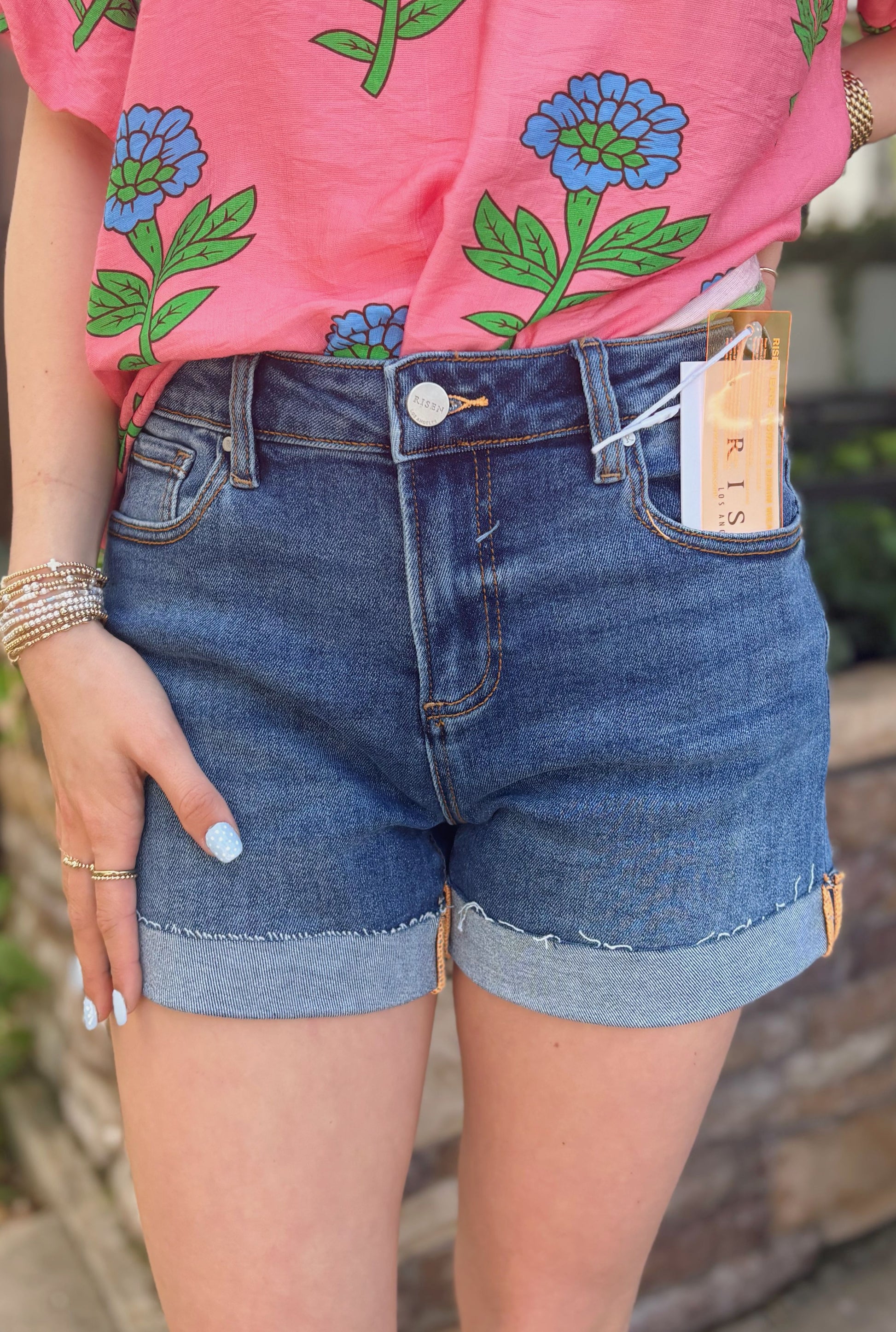 HIGH RISE WIDE CUFFED SHORTS