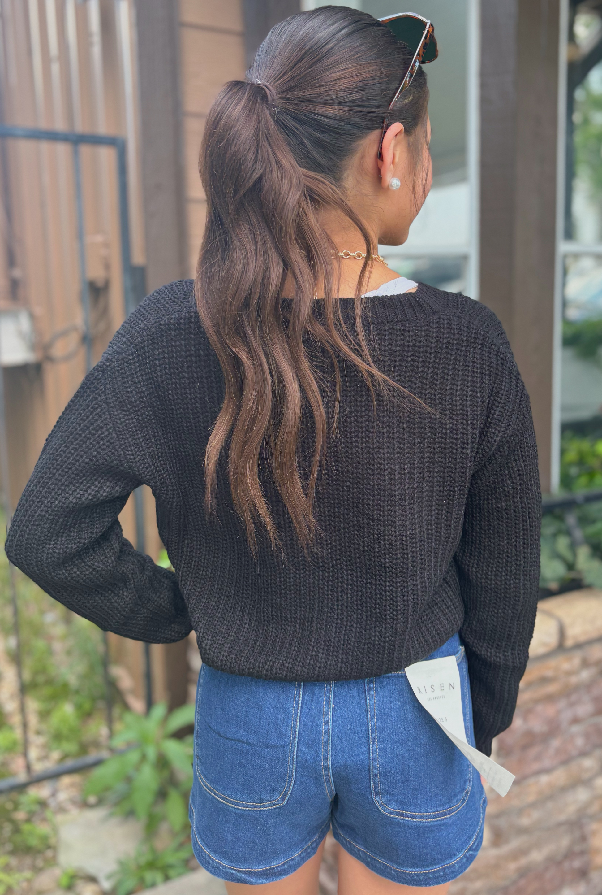 BLACK SWEATER CARDIGAN