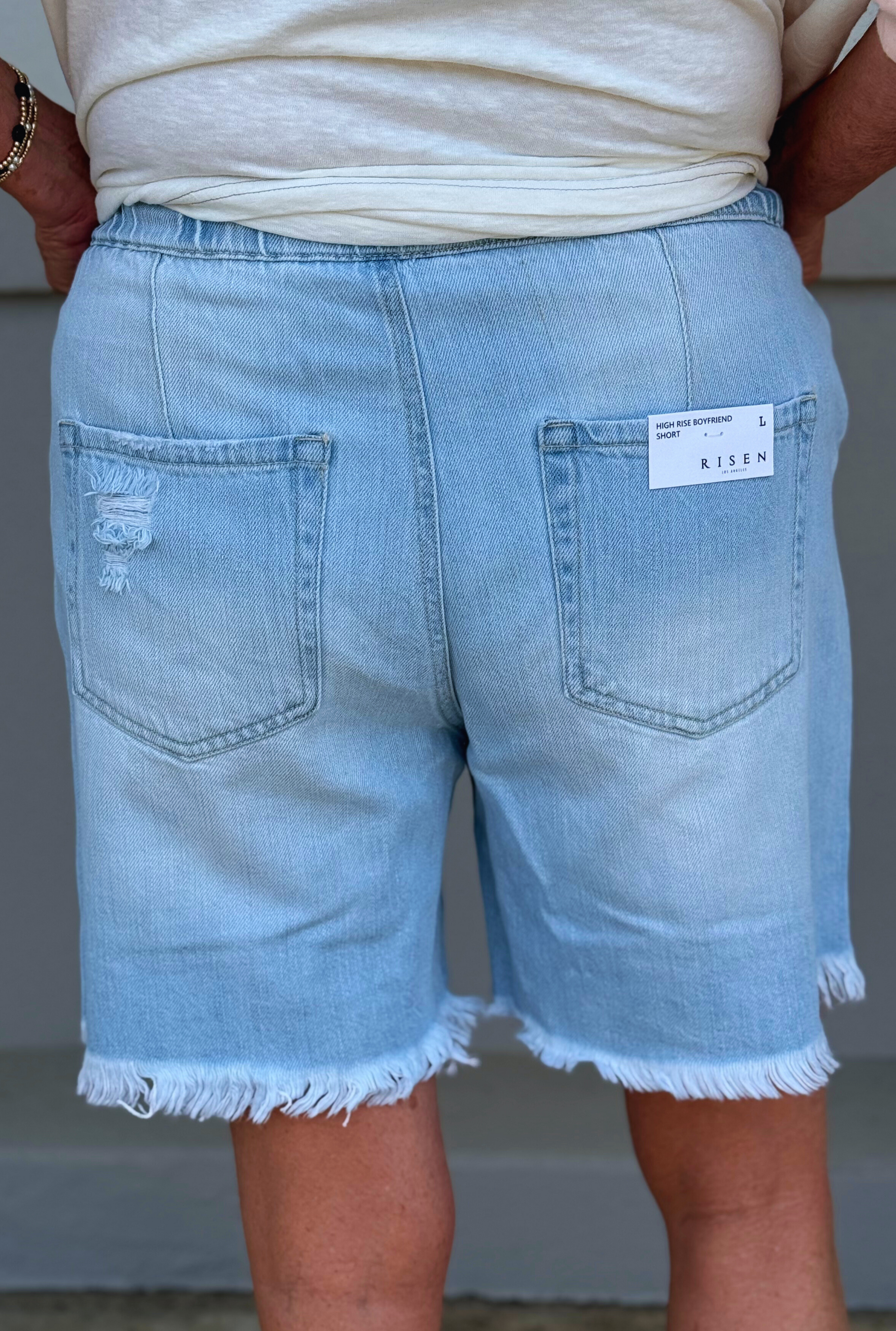HIGH-RISE BOYFRIEND SHORTS