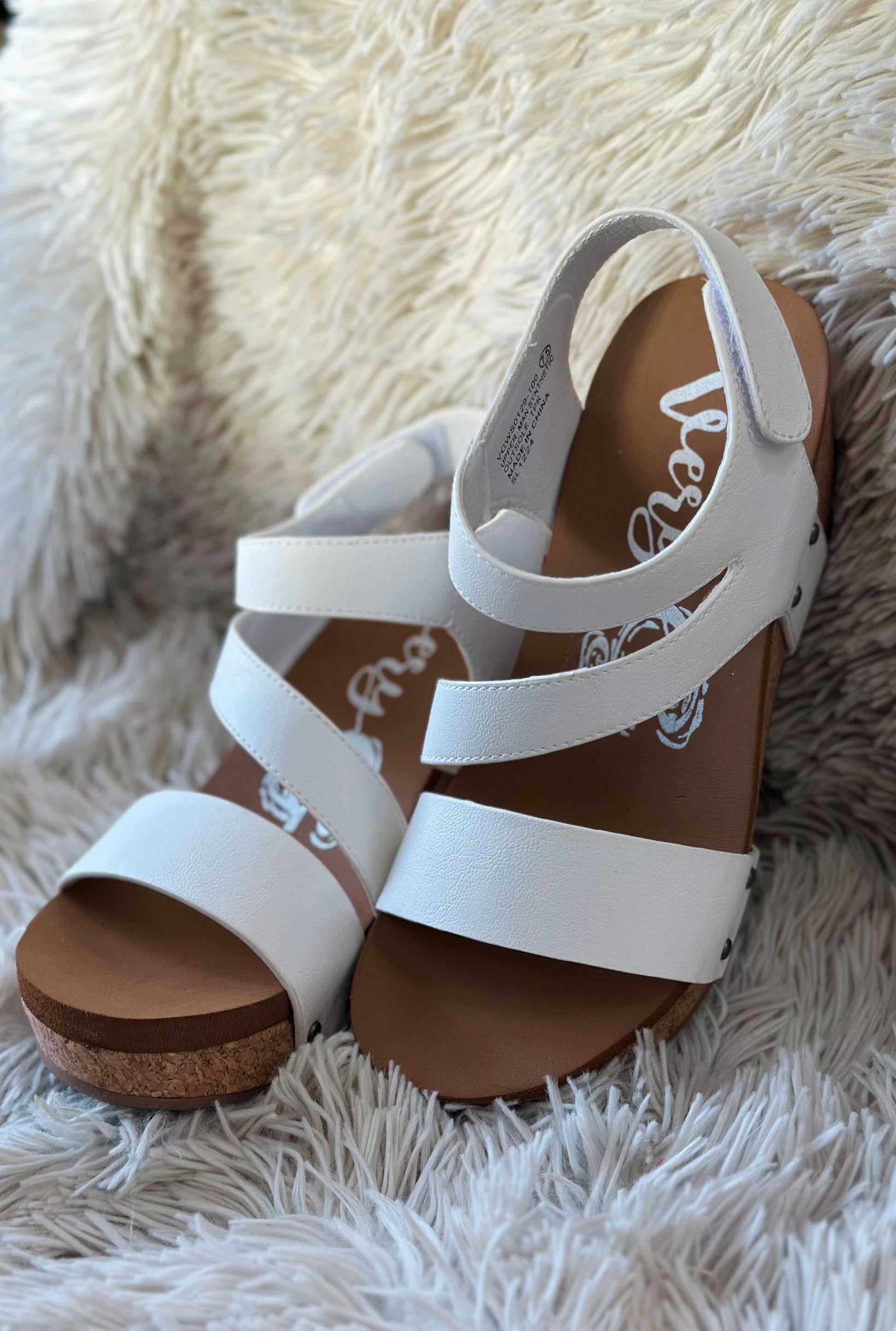 WHITE CASPER 2 WEDGES