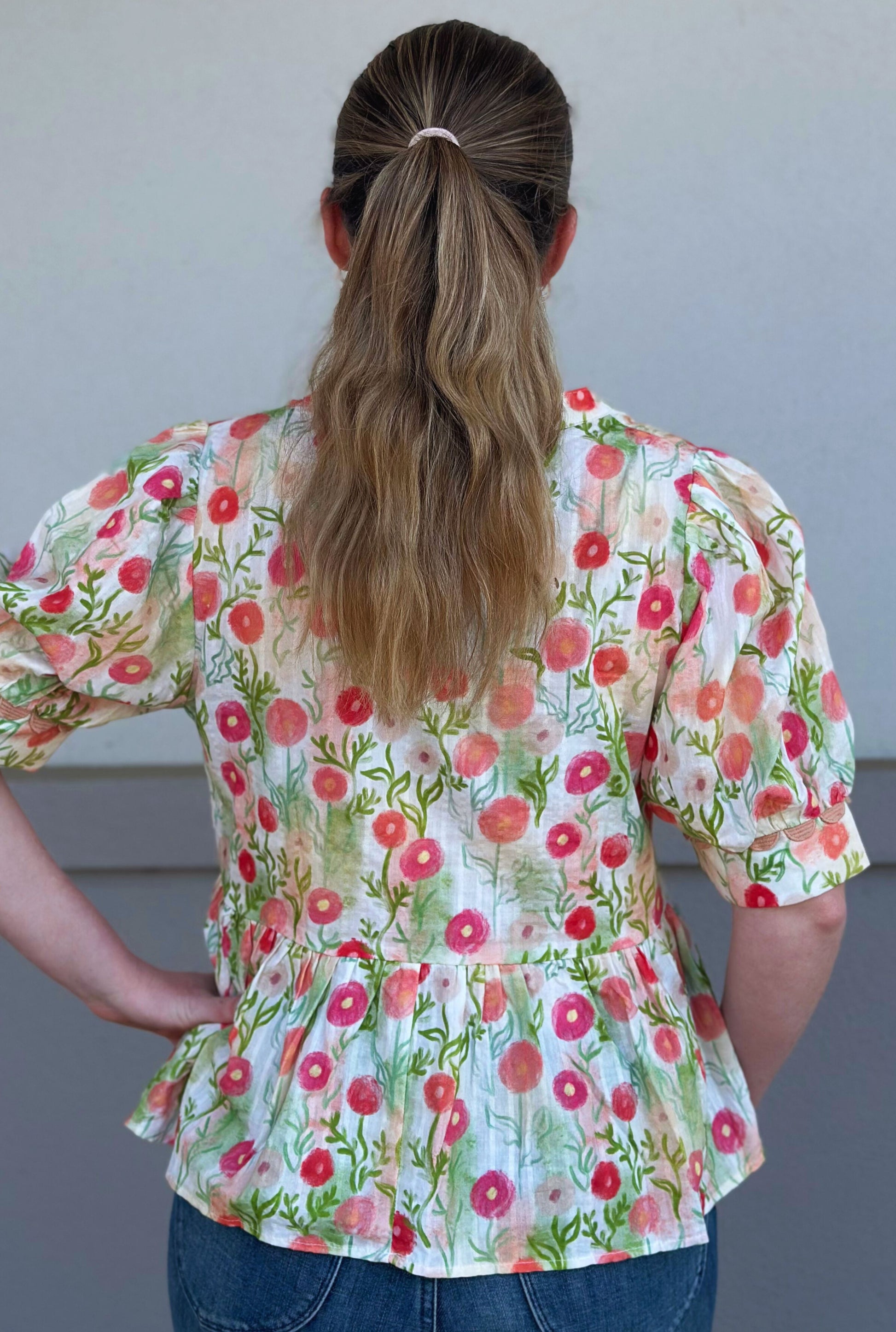 PEACH SPRING HAS SPRUNG TOP