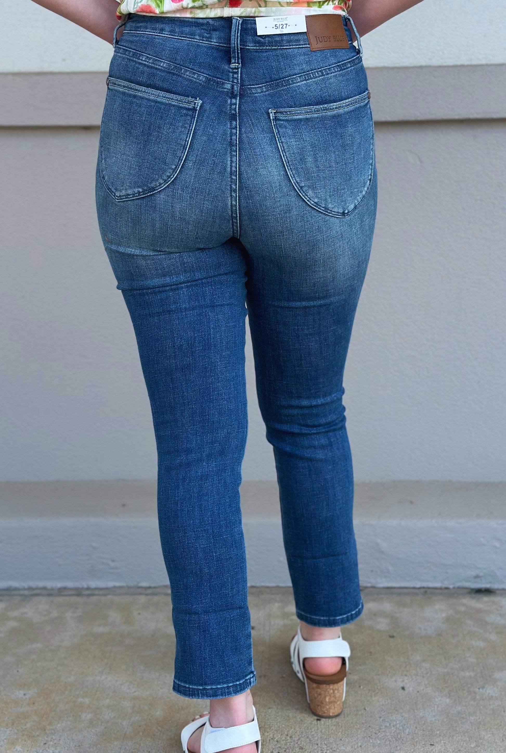 HW Tummy Control Back Shield Pkts & Cuff Capri
