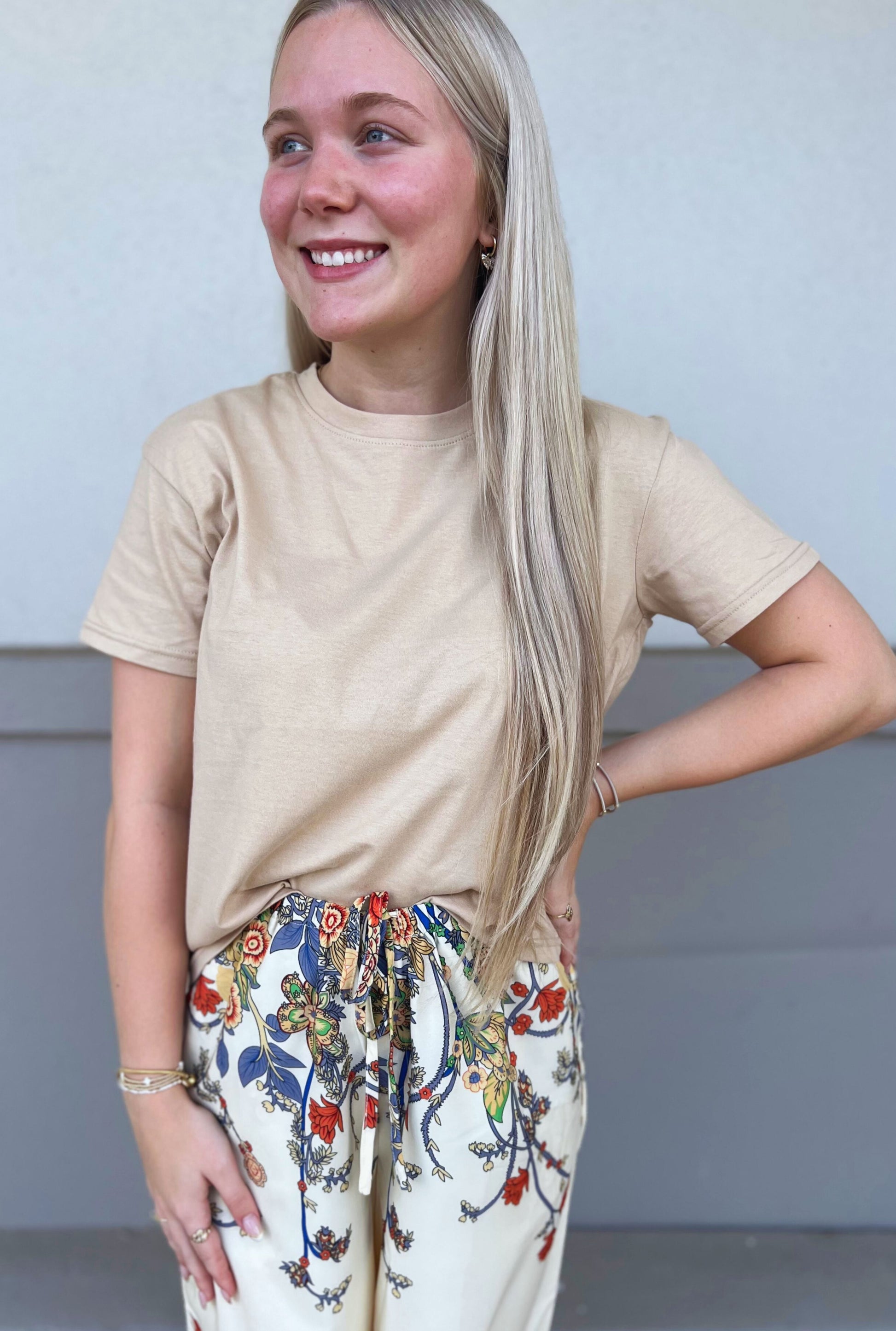 KHAKI ACTIVE BASIC TOP