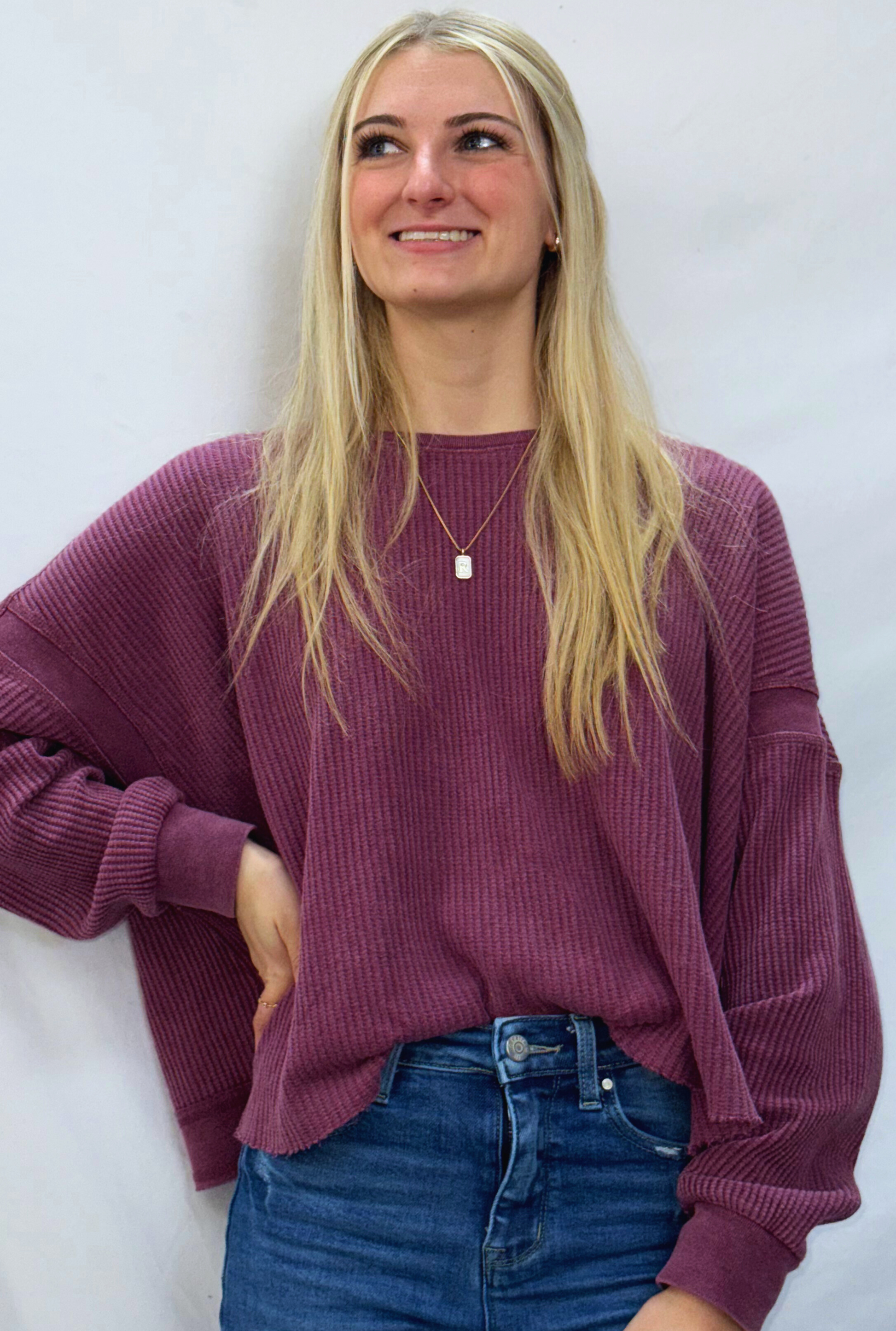 CHERRY TWIST SWEATER