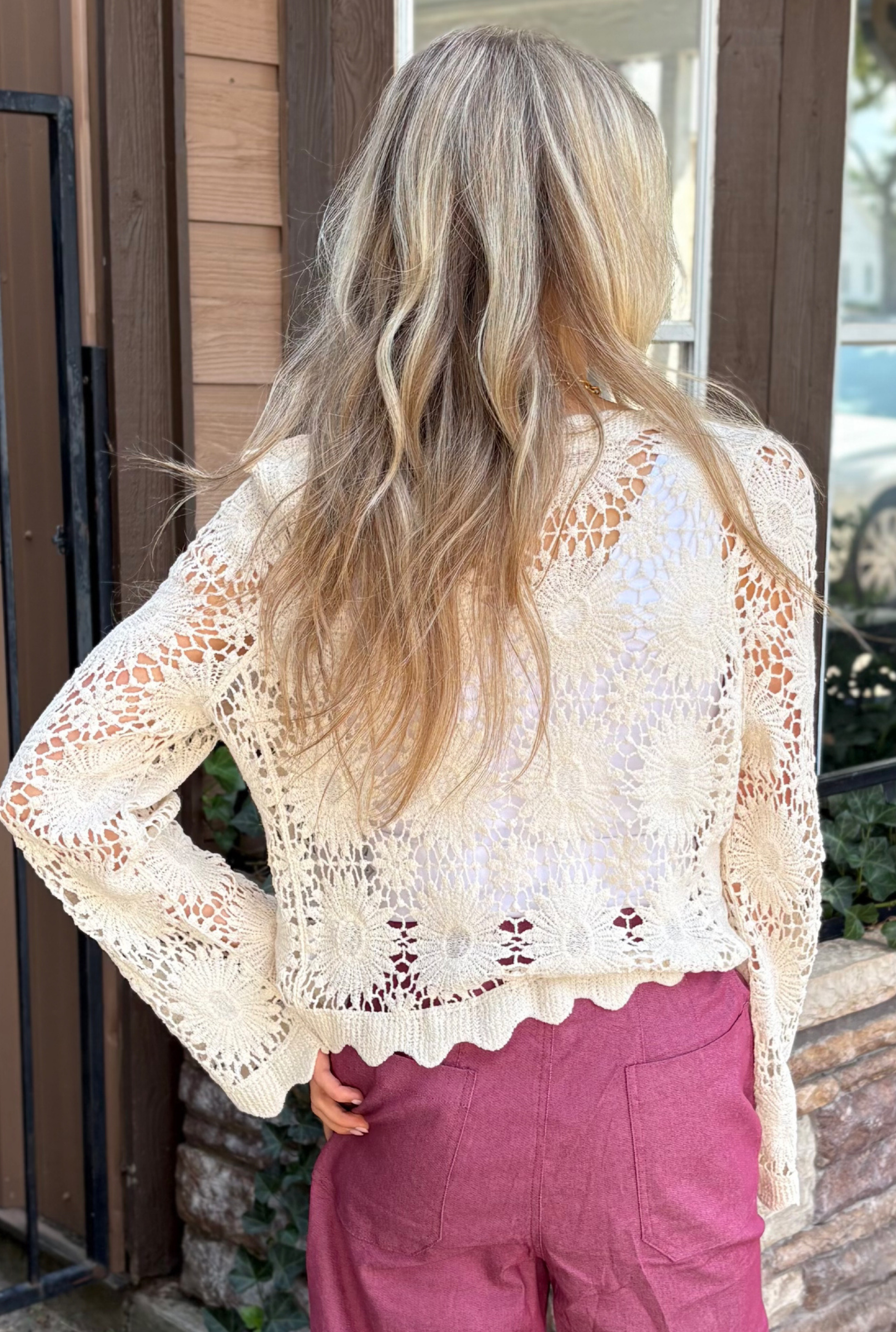 FLORAL CROCHET KNIT TOP