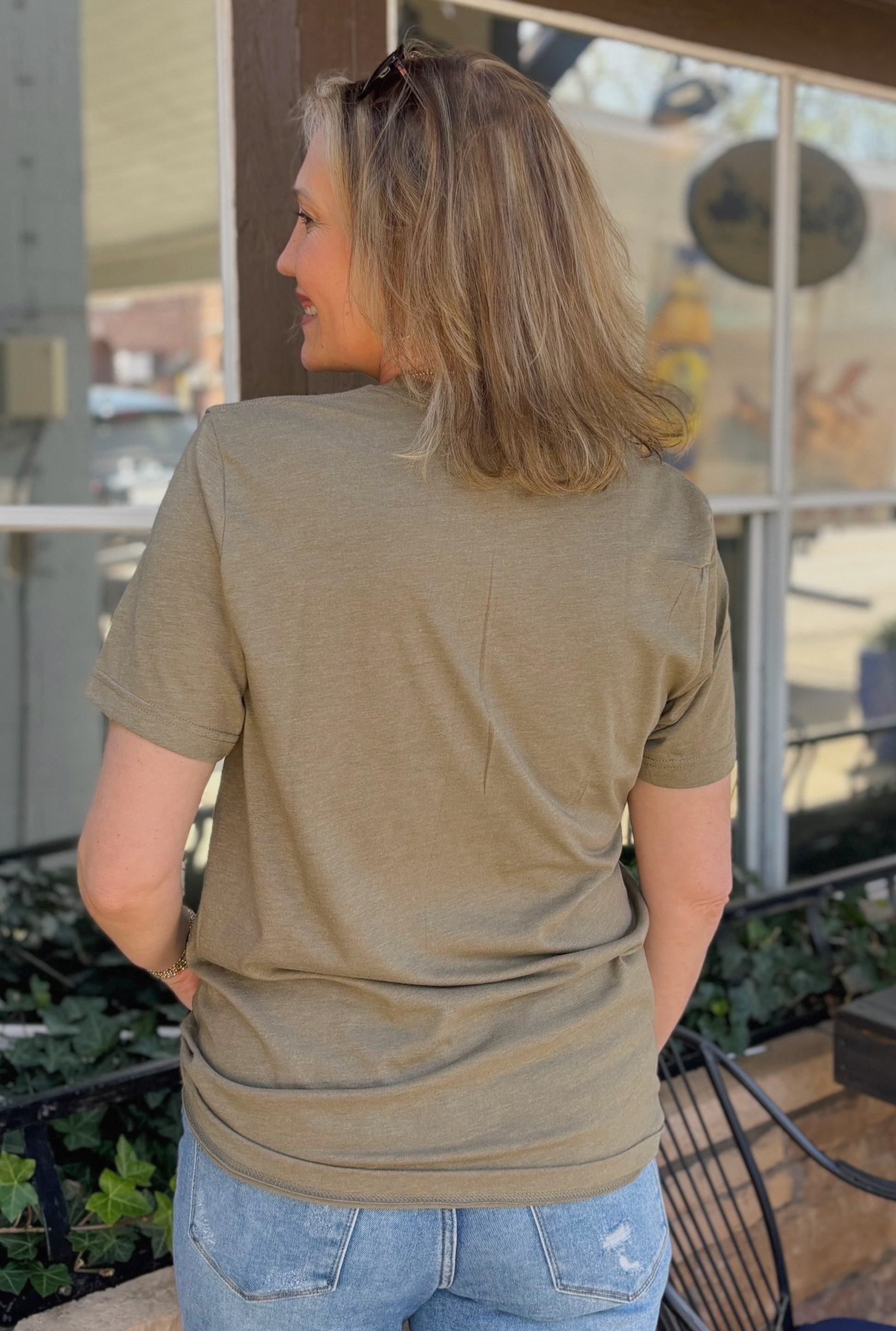HE HAS RISEN GRAPHIC TEE