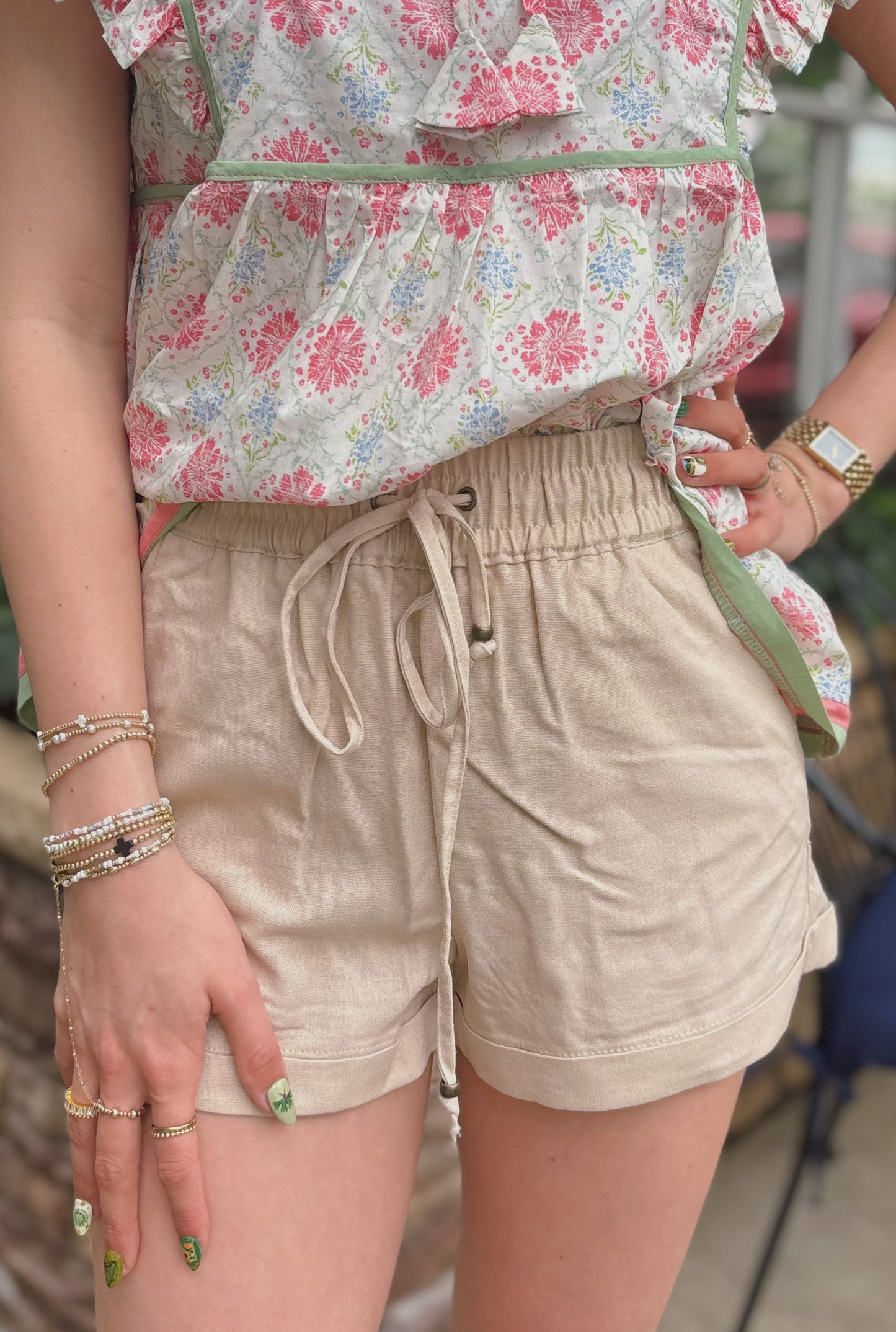 KHAKI LINEN SHORTS