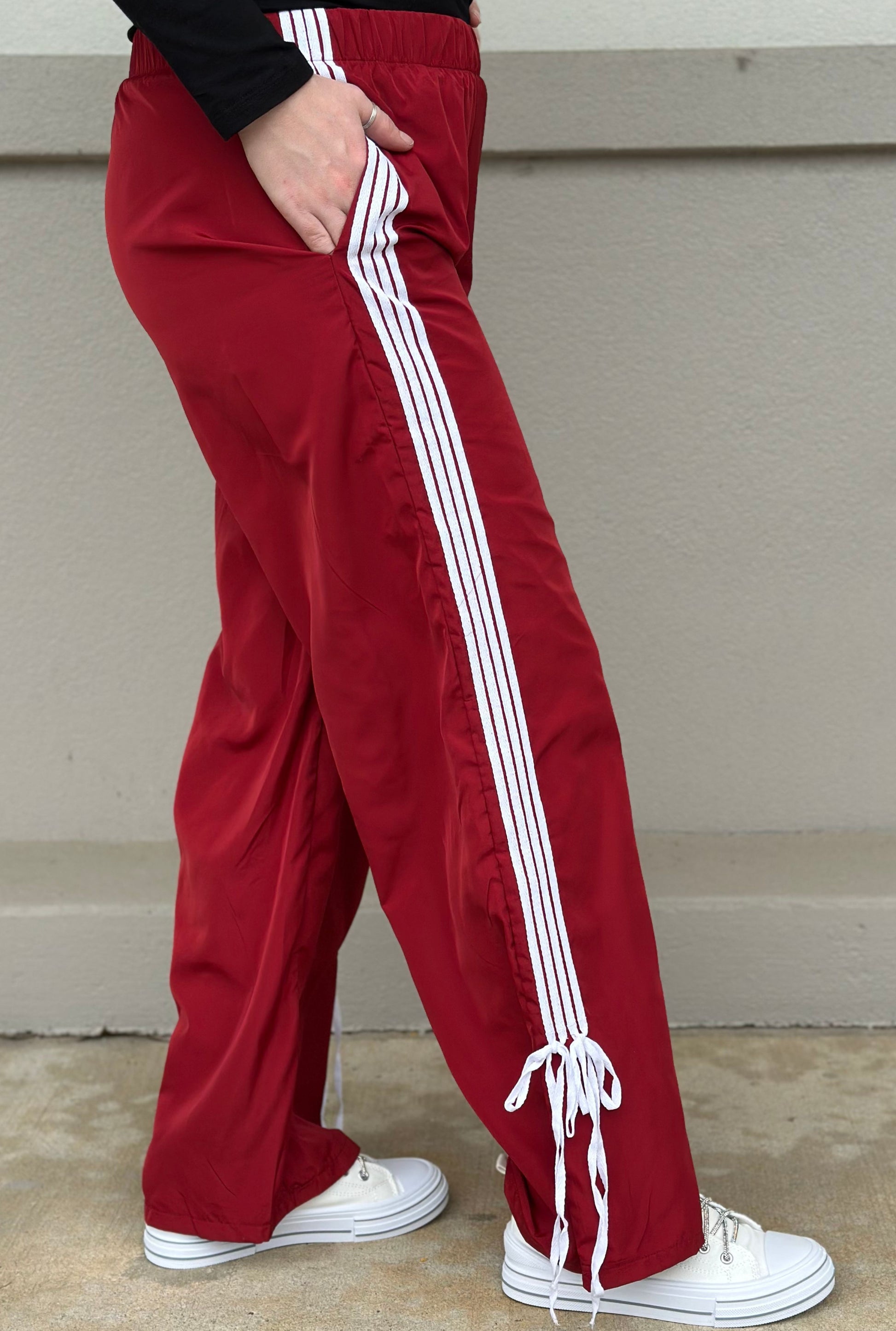 VINTAGE RED JOGGERS