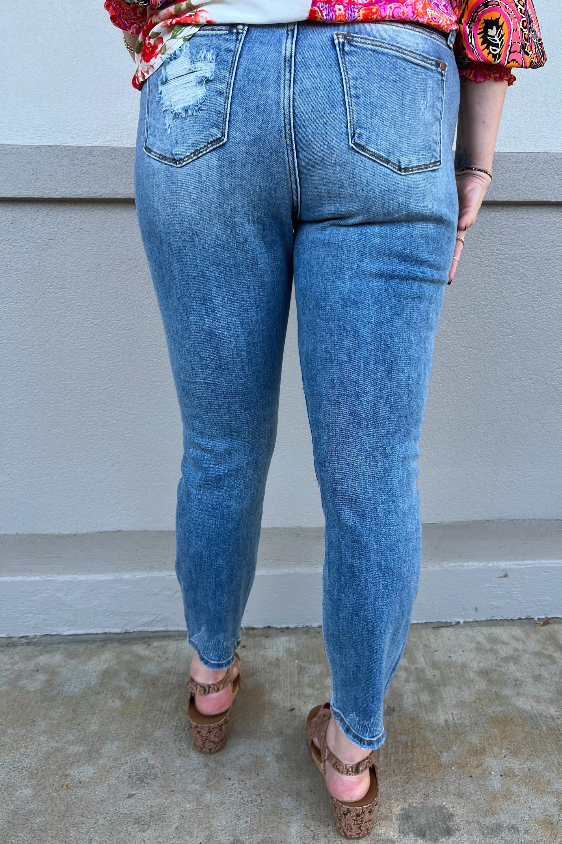 HIGH RISE BOYFRIEND FIT JUDY BLUE DENIM