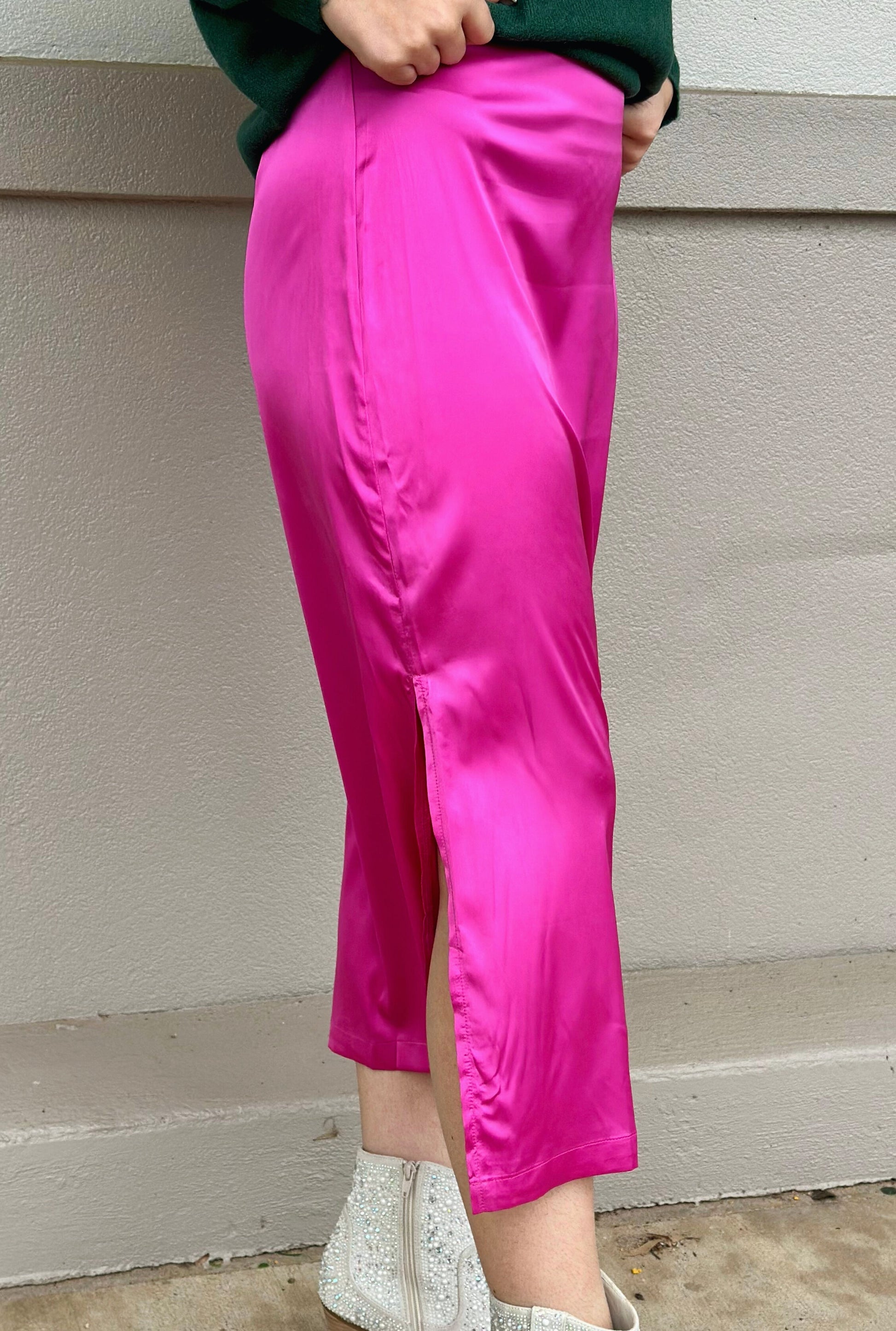 FLAMINGO SATIN QUEEN SKIRT