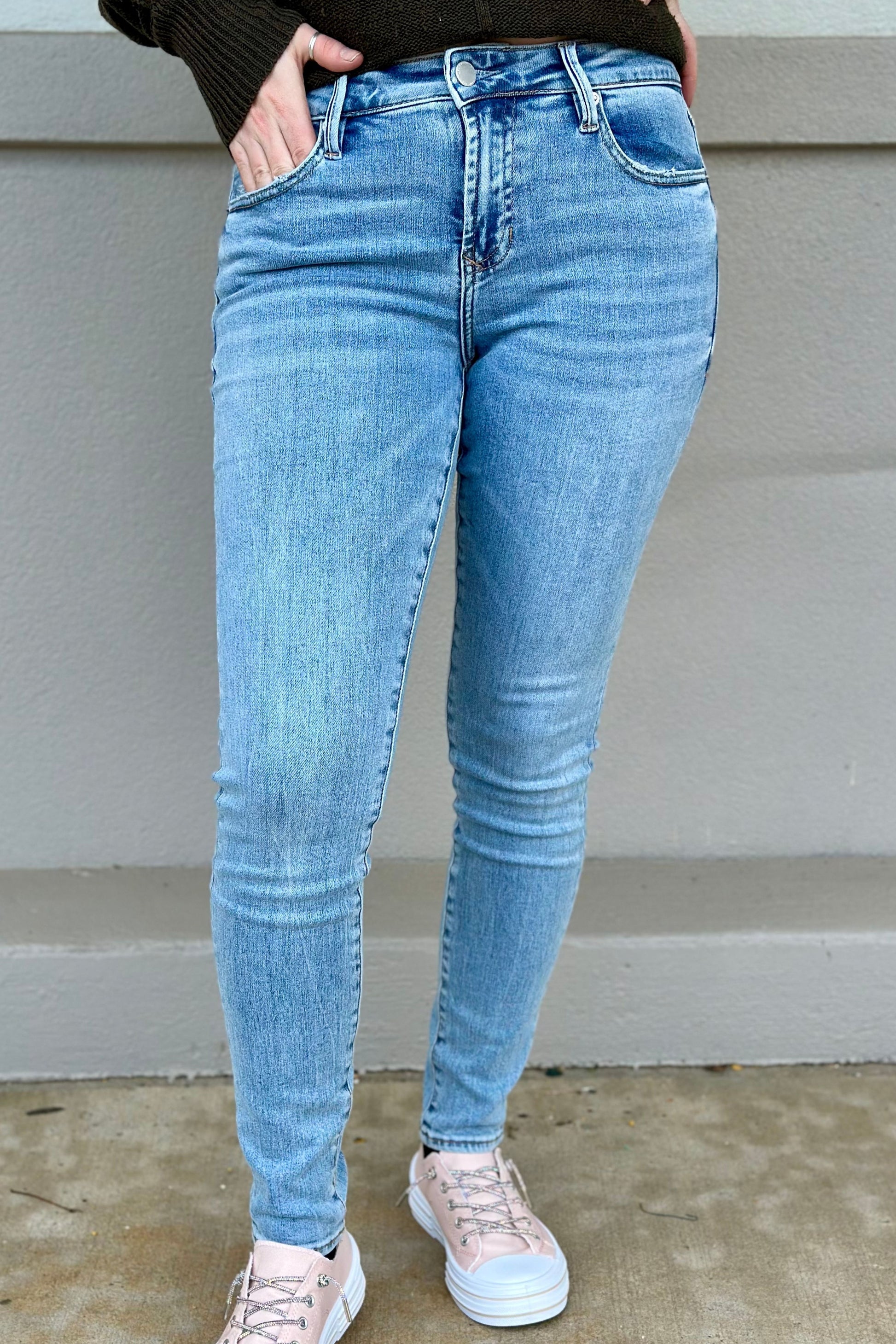 GISELE LIGHT SKINNY JEANS