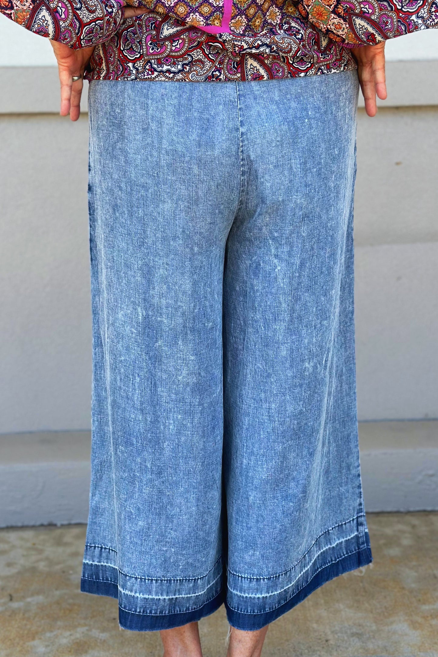 MINERAL DENIM CROPPED PANTS