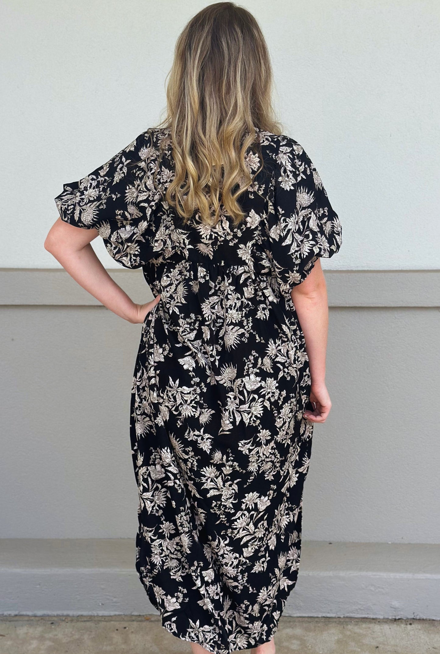 BLACK PLEASANT DRESS