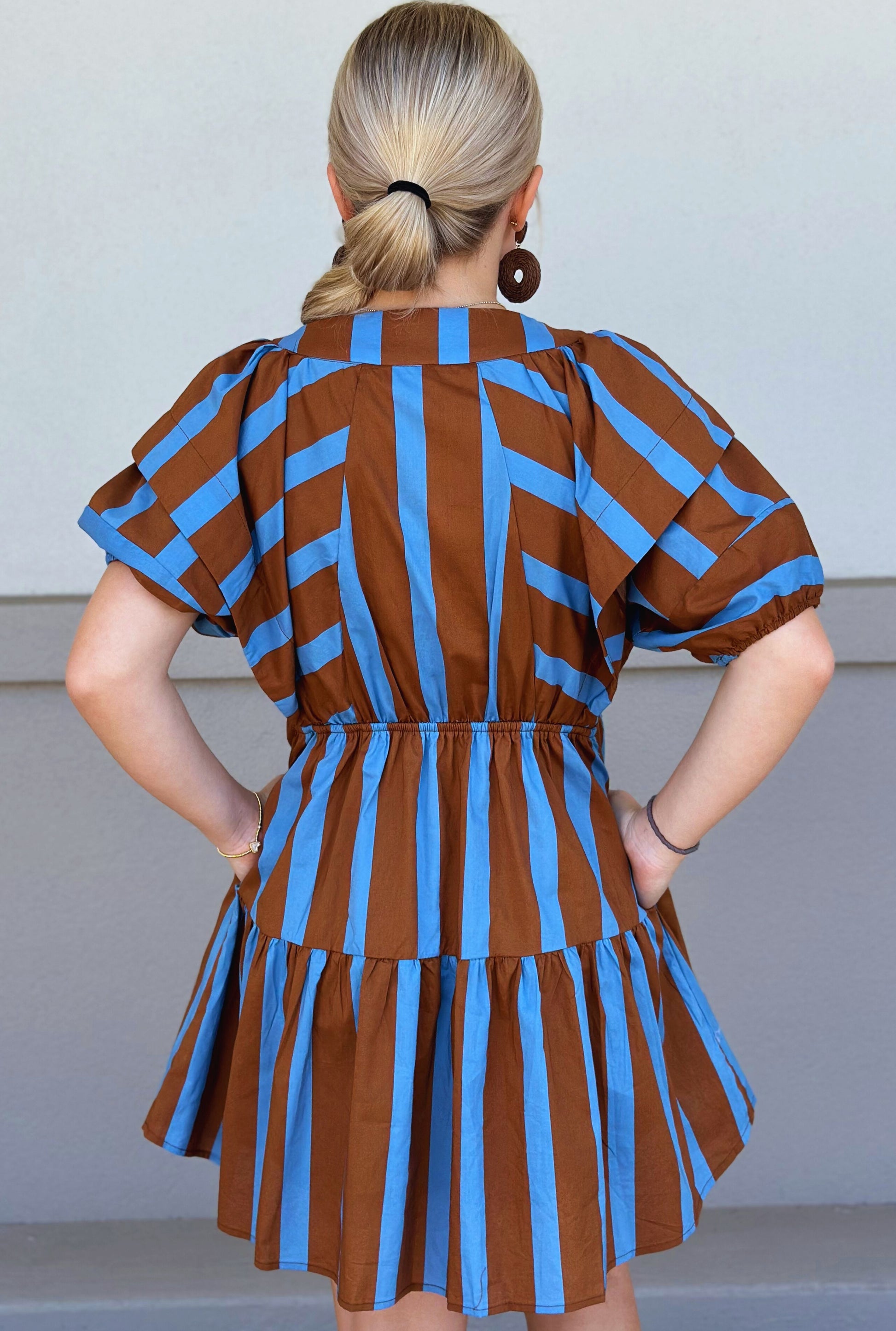 BROWN FLUTTER DRESS