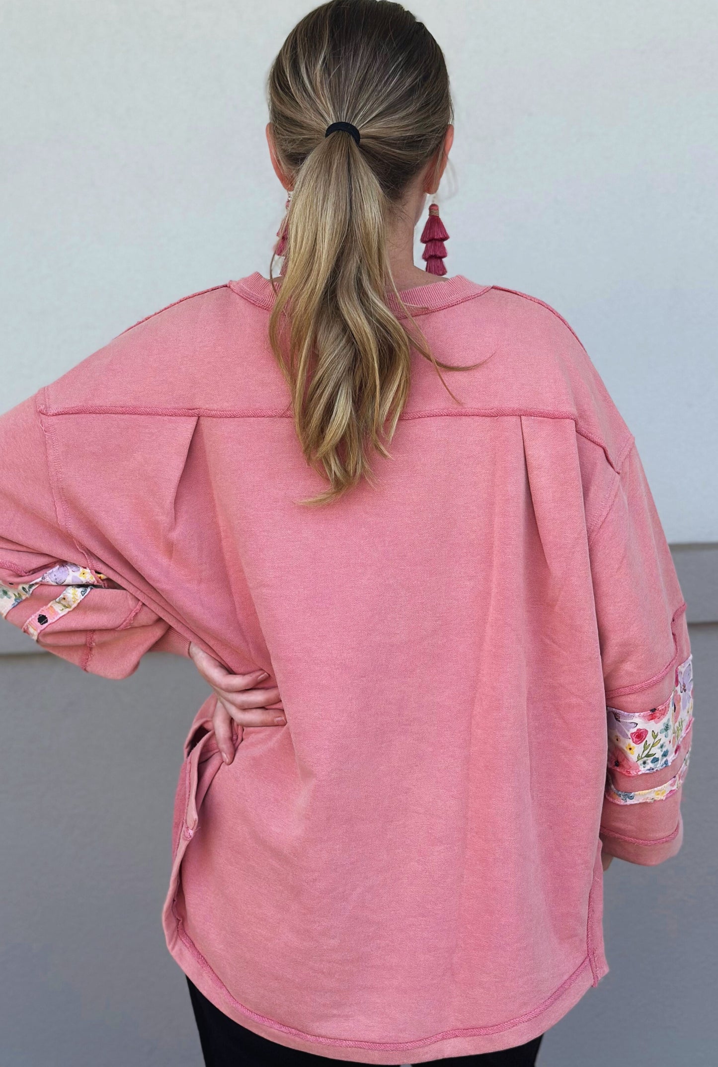 ROSE PINK FLOWER PATCH TOP