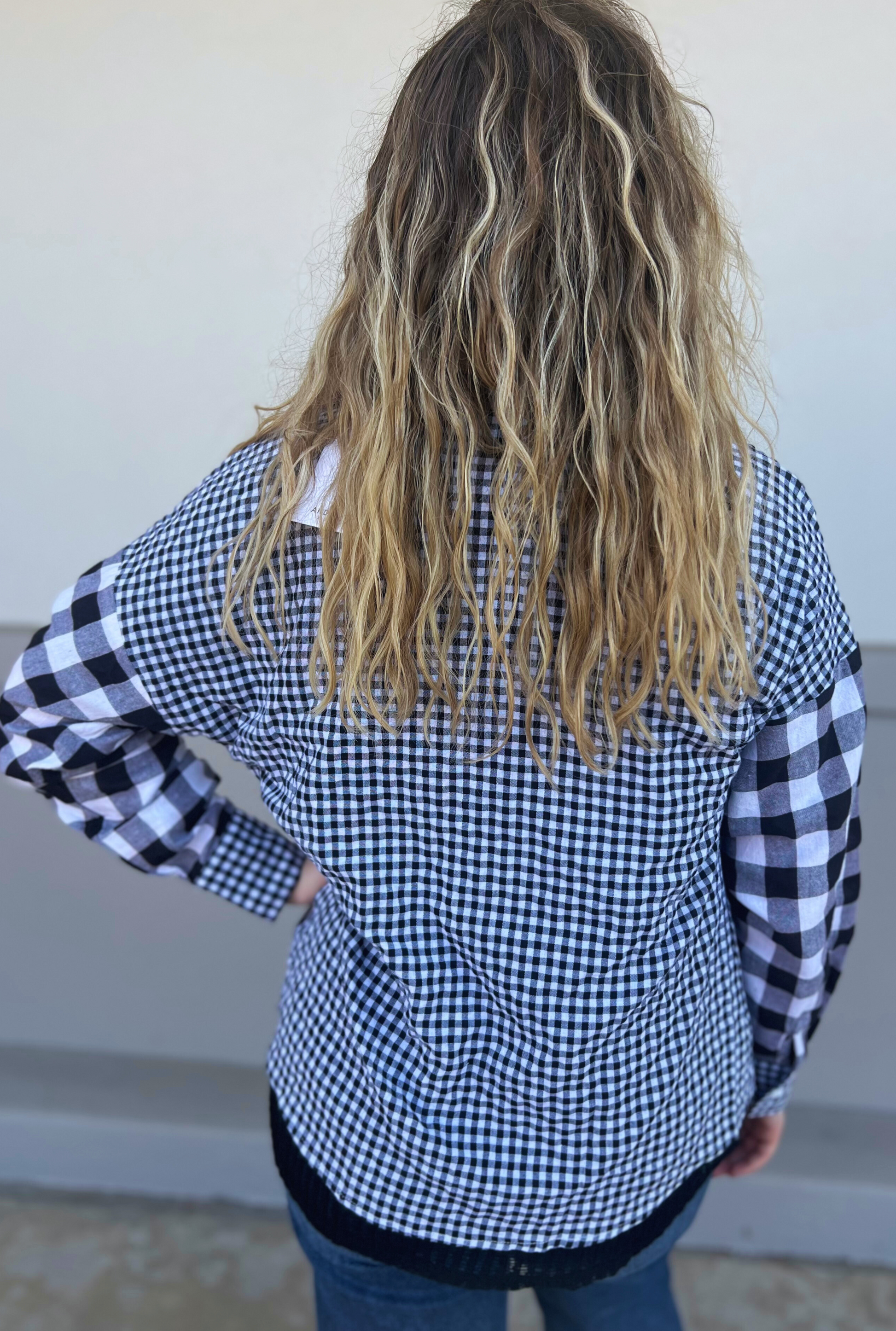 BLACK FLANNEL TOP