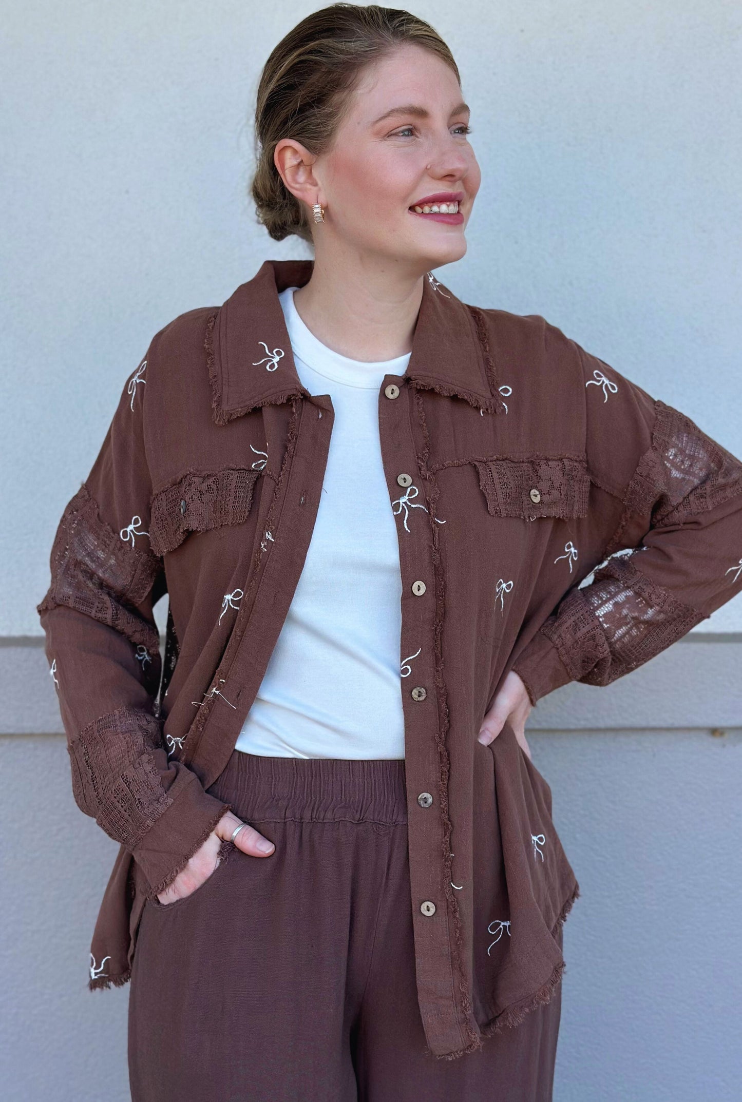 BROWN LINEN BOW SHACKET