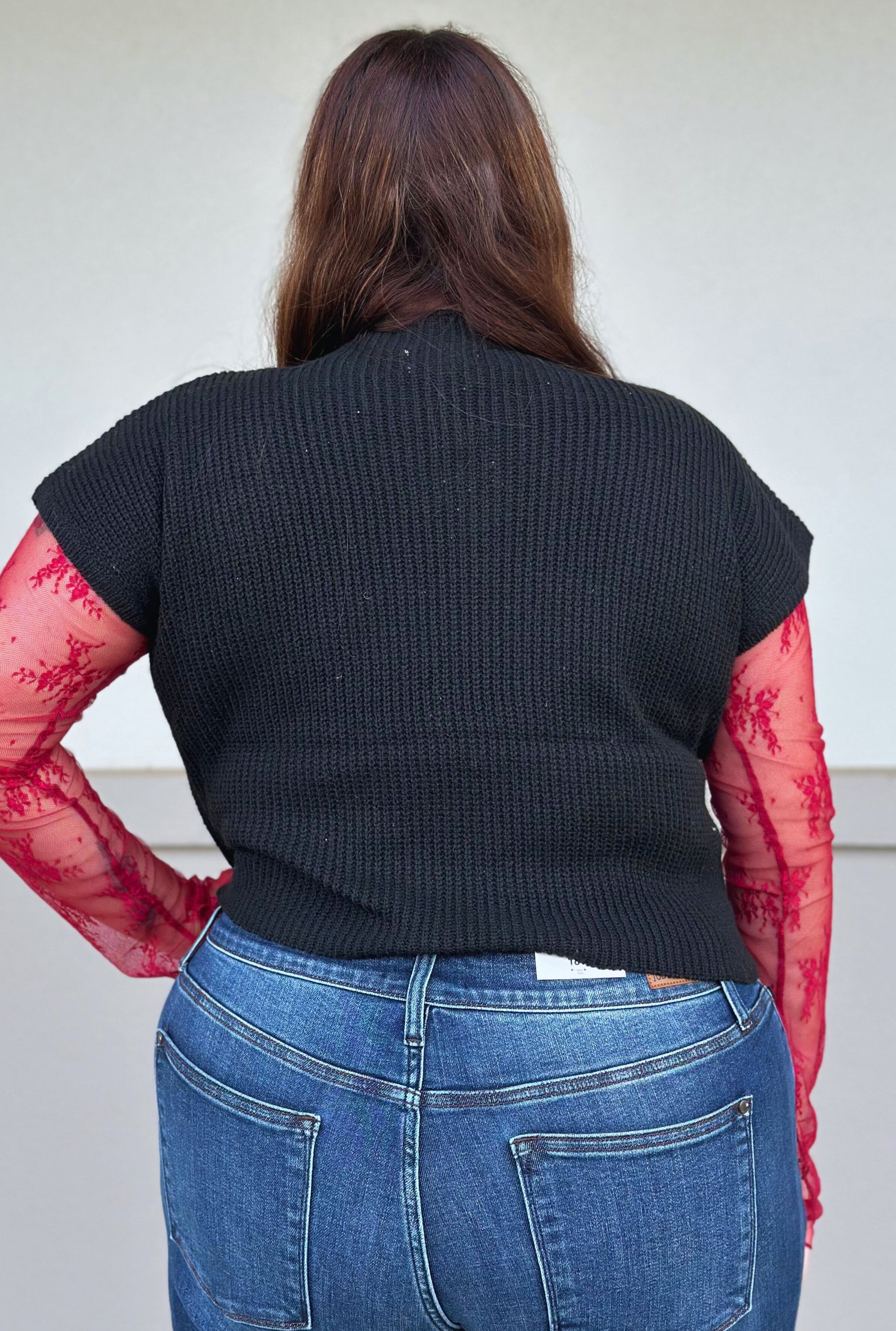 CURVY BLACK KNIT TOP