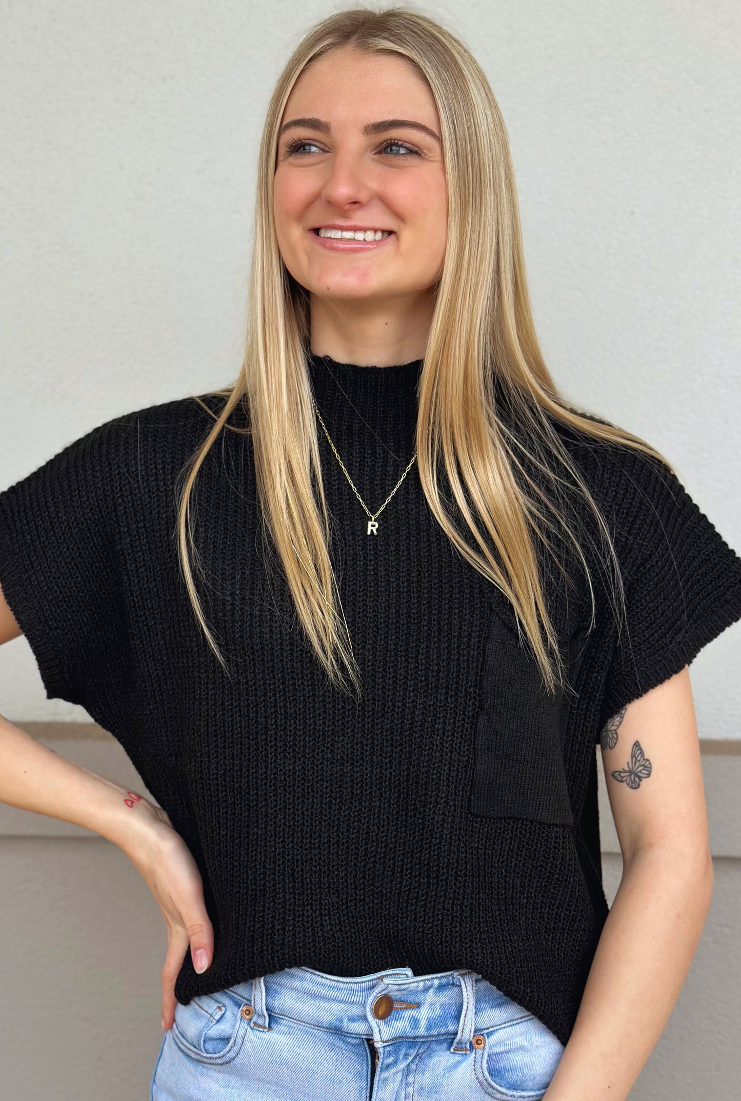 BLACK KNIT TOP