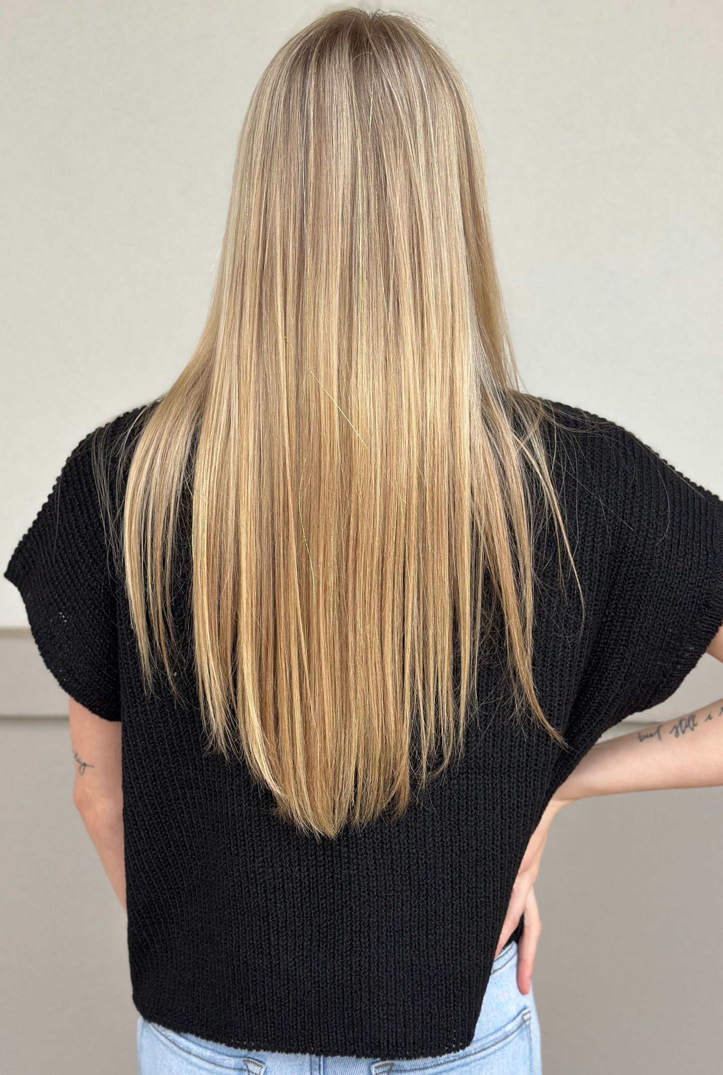 BLACK KNIT TOP