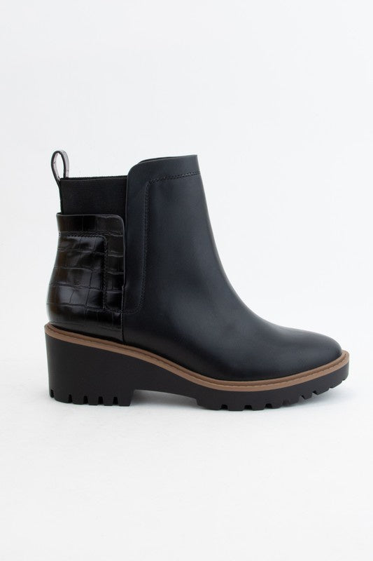 CHELSEA BLACK BOOTIES