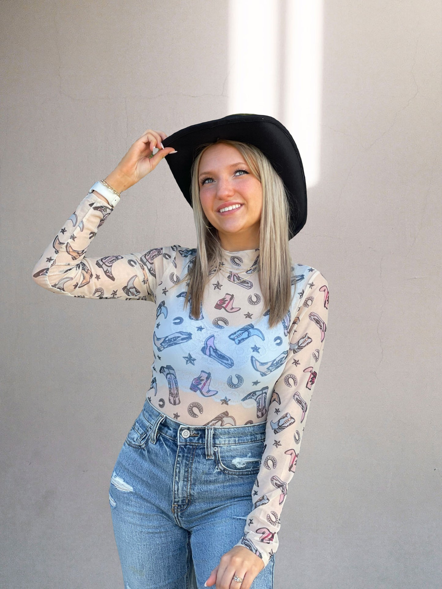 COWGIRL GIDDY UP