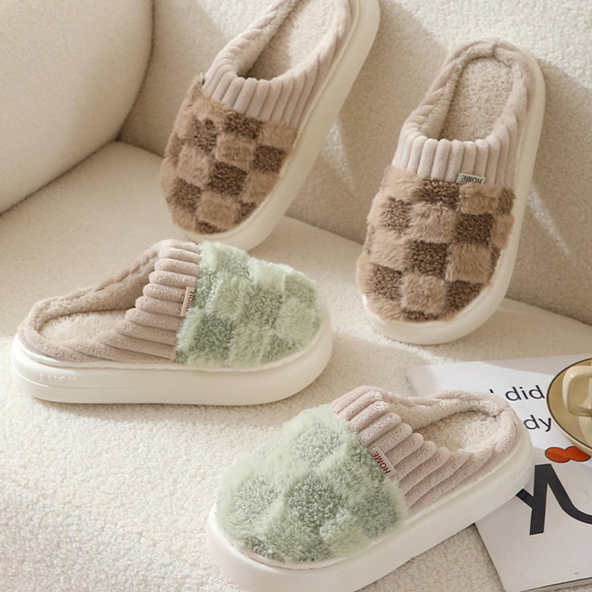 CHECKERED FUZZY WARMIES SLIPPERS_CWSHS0270