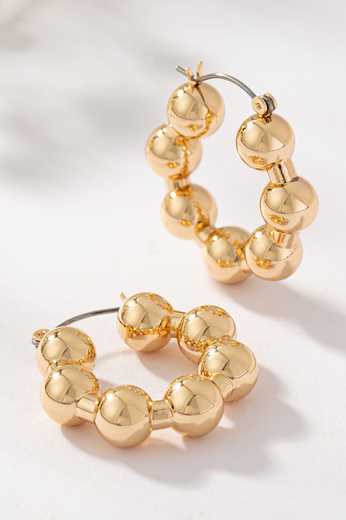 GOLD HOLLOW EARRINGS