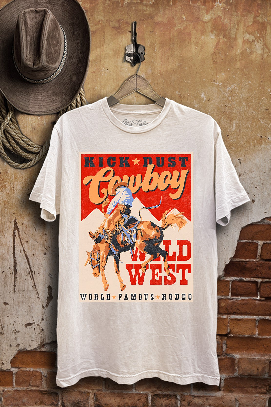 KICK DUST COWBOY GRAPHIC TEE