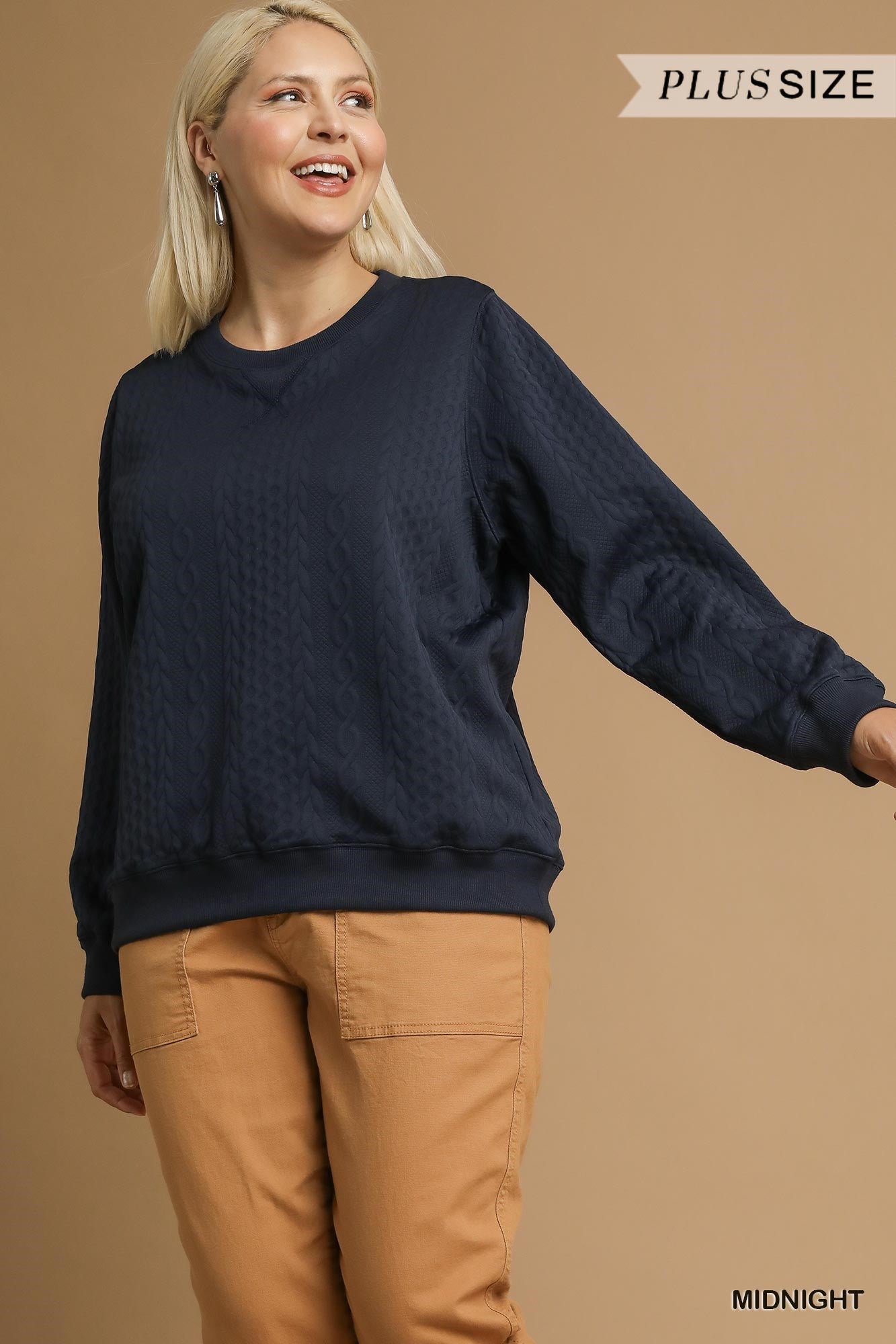 CURVY MIDNIGHT CABLE SWEATER