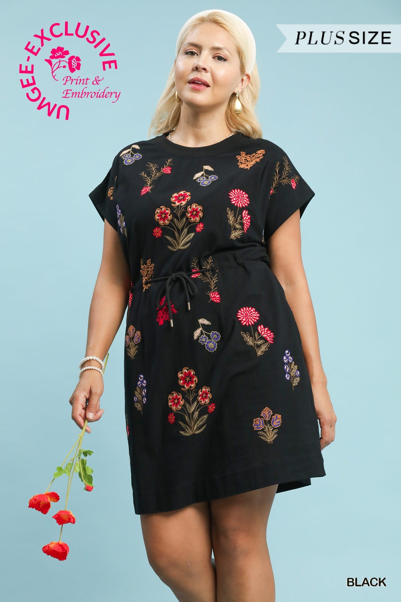 CURVY BLACK FLORAL EMBROIDERED DRESS