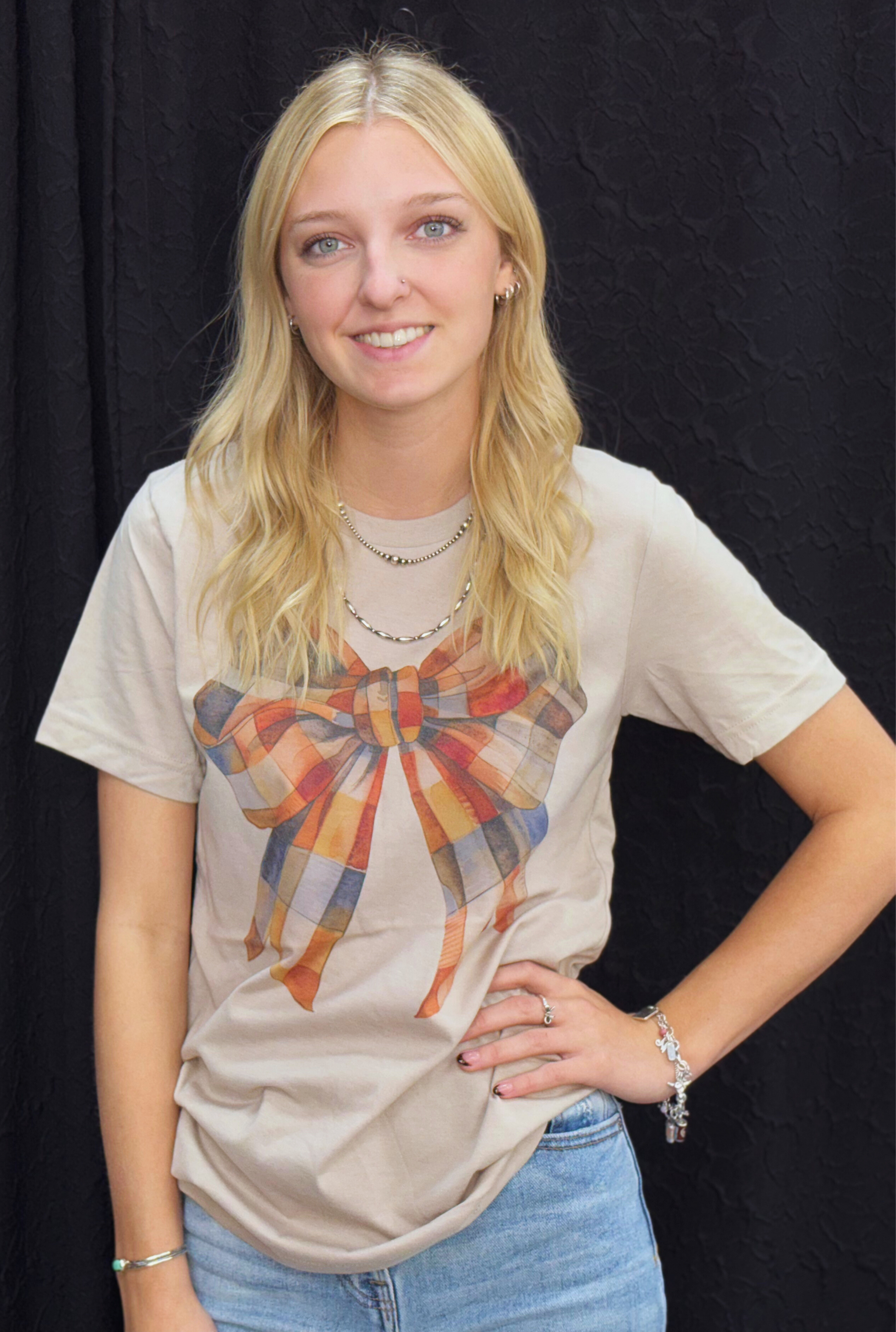 PLAID BOW GRAPIC TEE