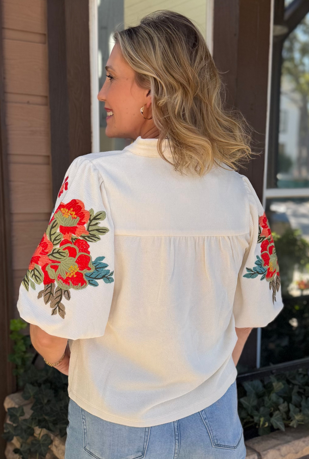 FINLEY EMBROIDERED TOP