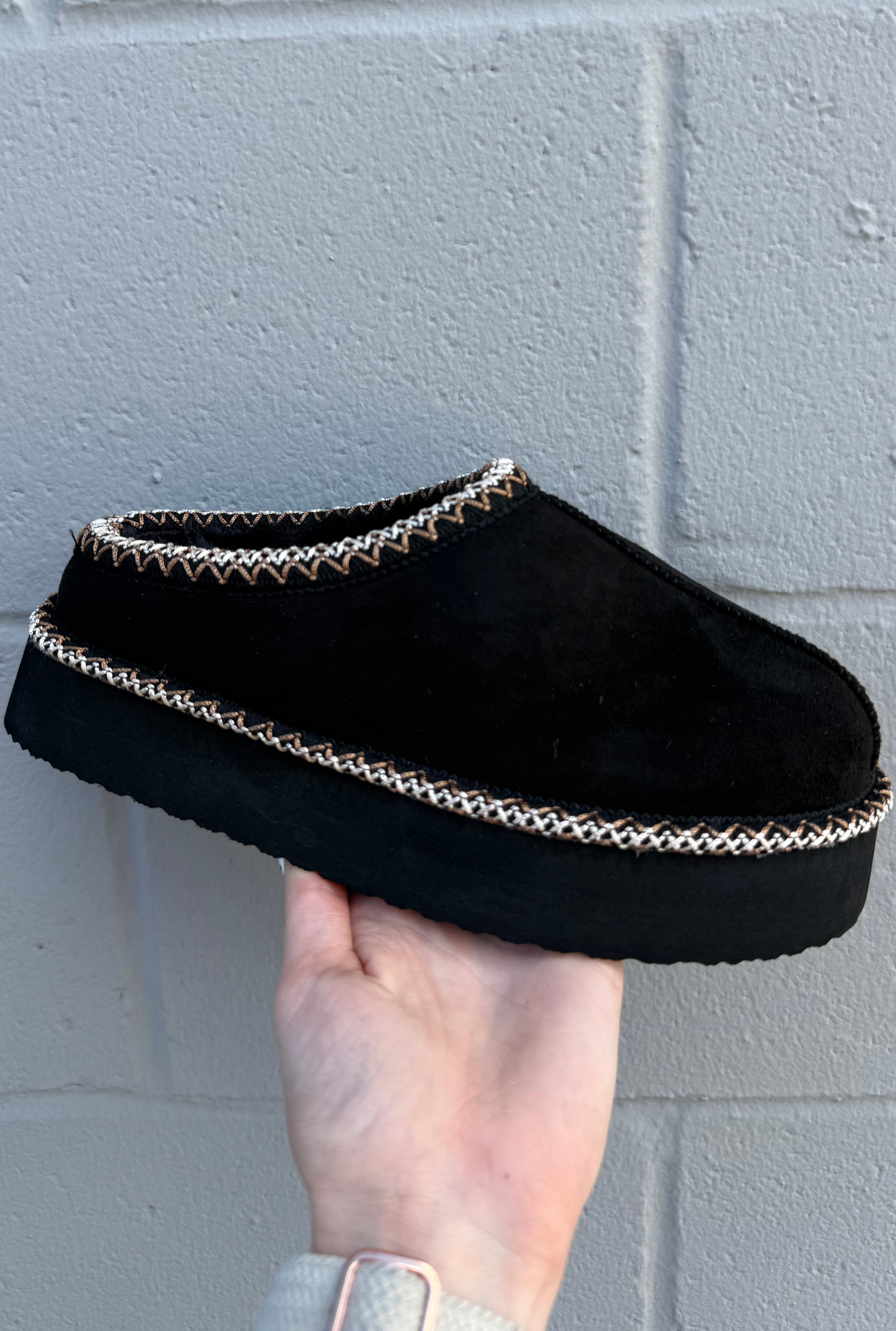 BLACK CHRISTY