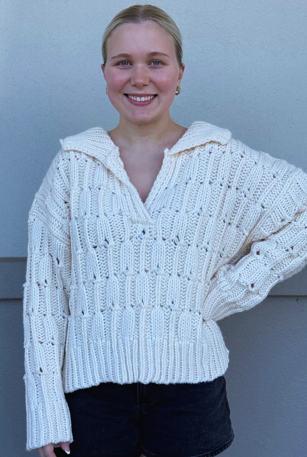 CREAM COZY SWEATER TOP