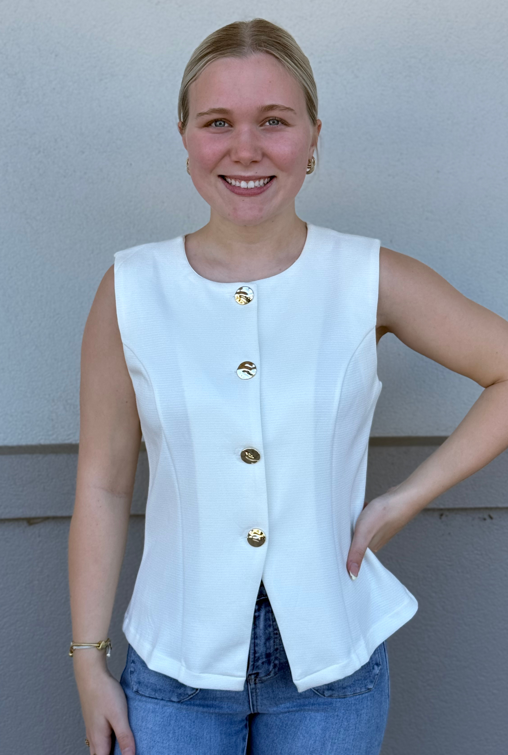 CREAM SLEEVELESS BUTTON DOWN KNIT VEST