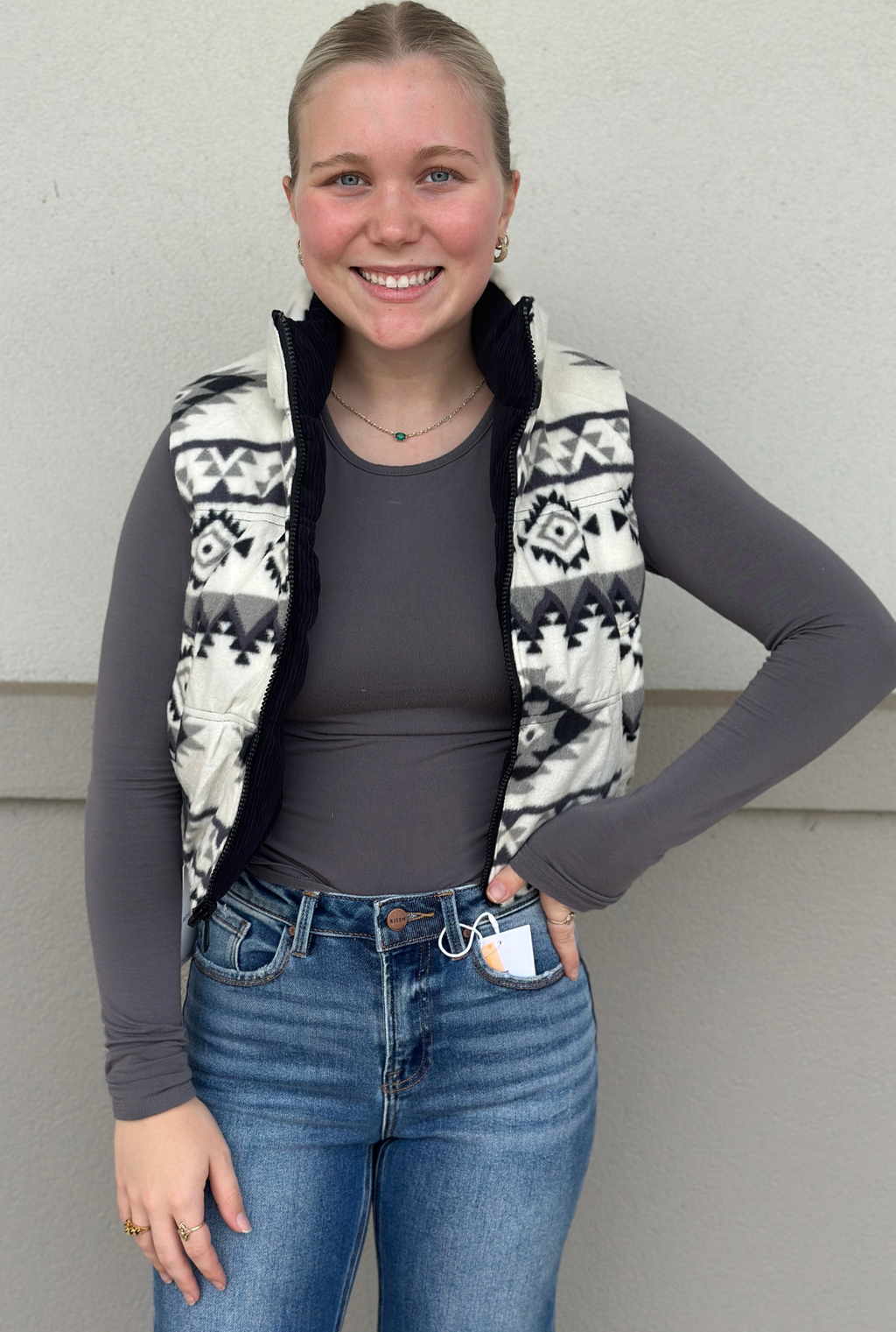 BLACK AZTEC REVERSIBLE PUFFER