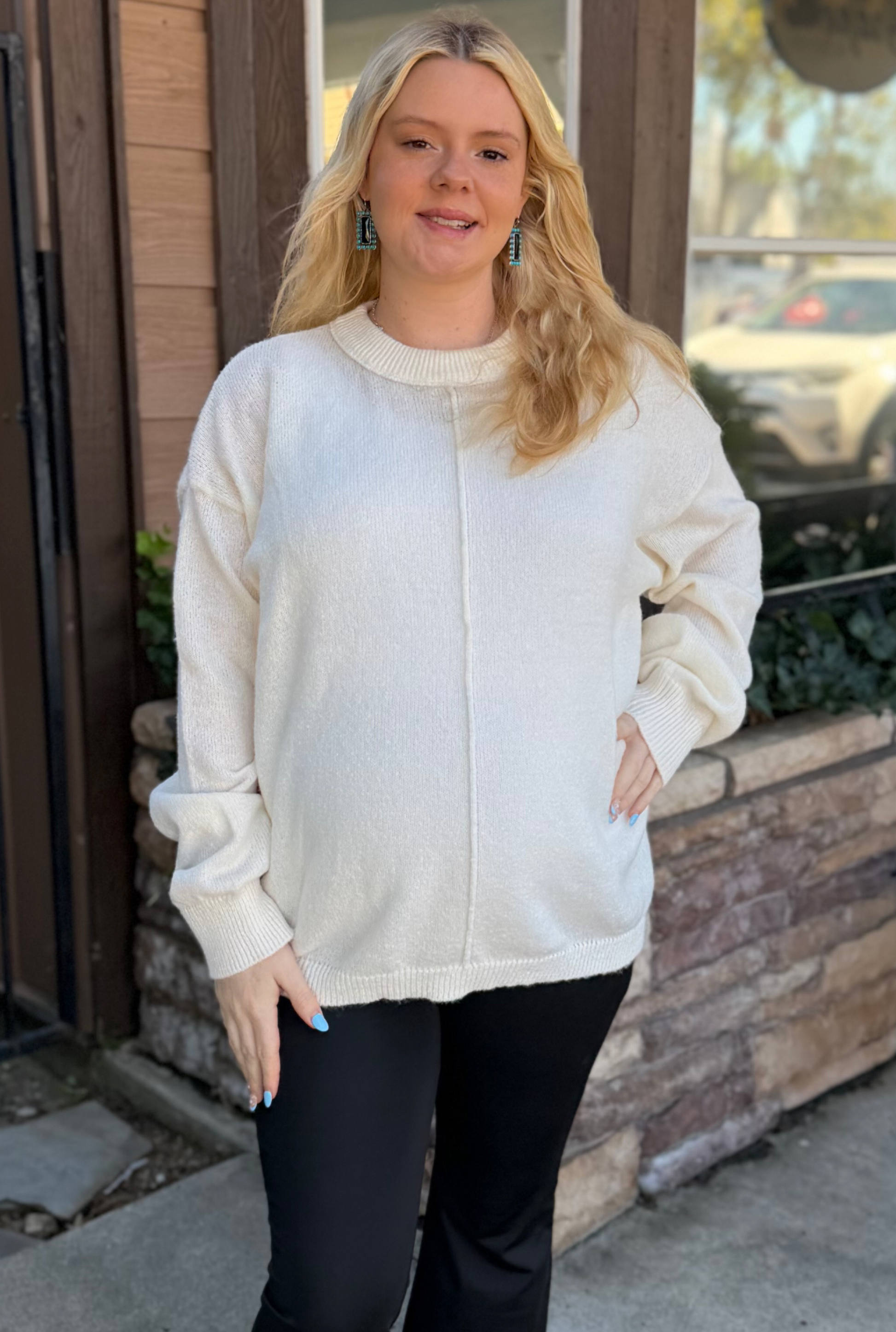 CREAM SEAM SWEATER