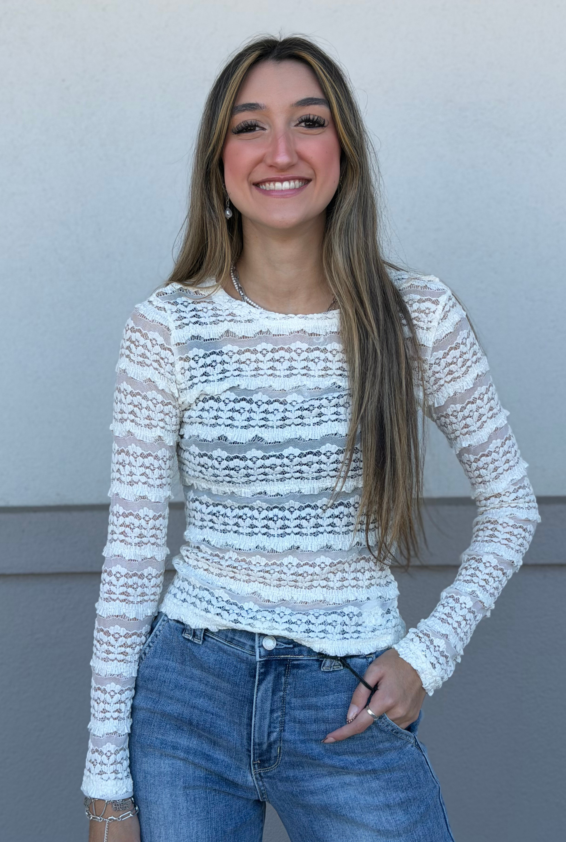 CREAM RUFFLES DETAIL FLOWER LACE TOP