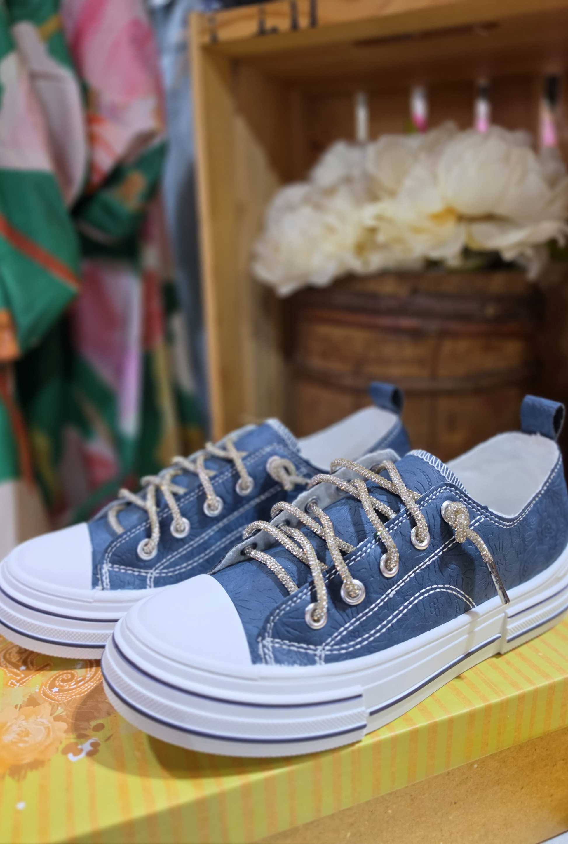 NAVY TOOLED AMAN