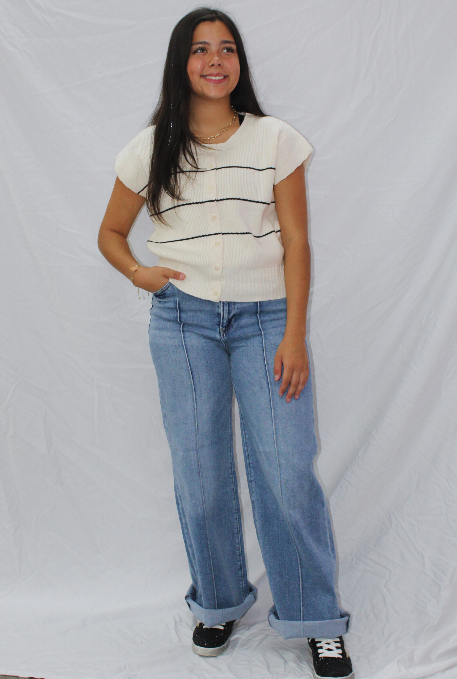 CREAM SHELBY TOP