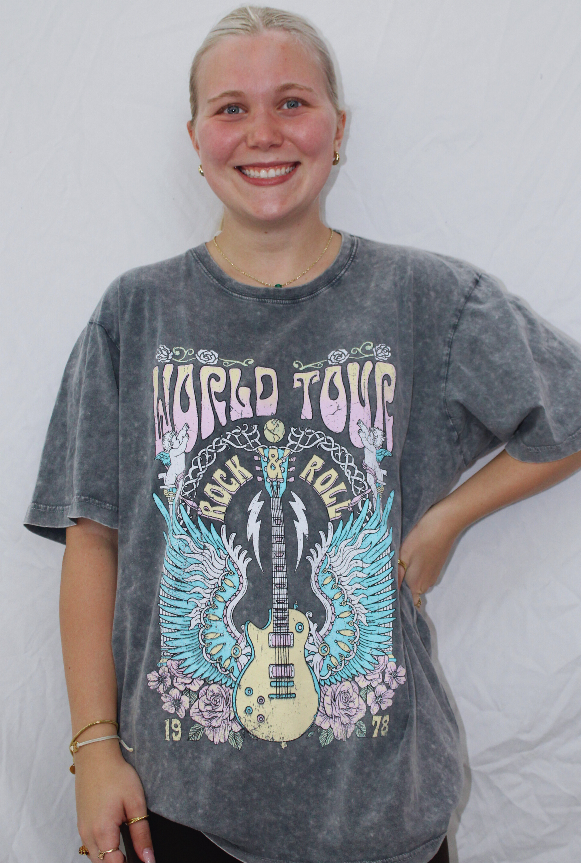 DENIM WORLD TOUR GRAPHIC TEE