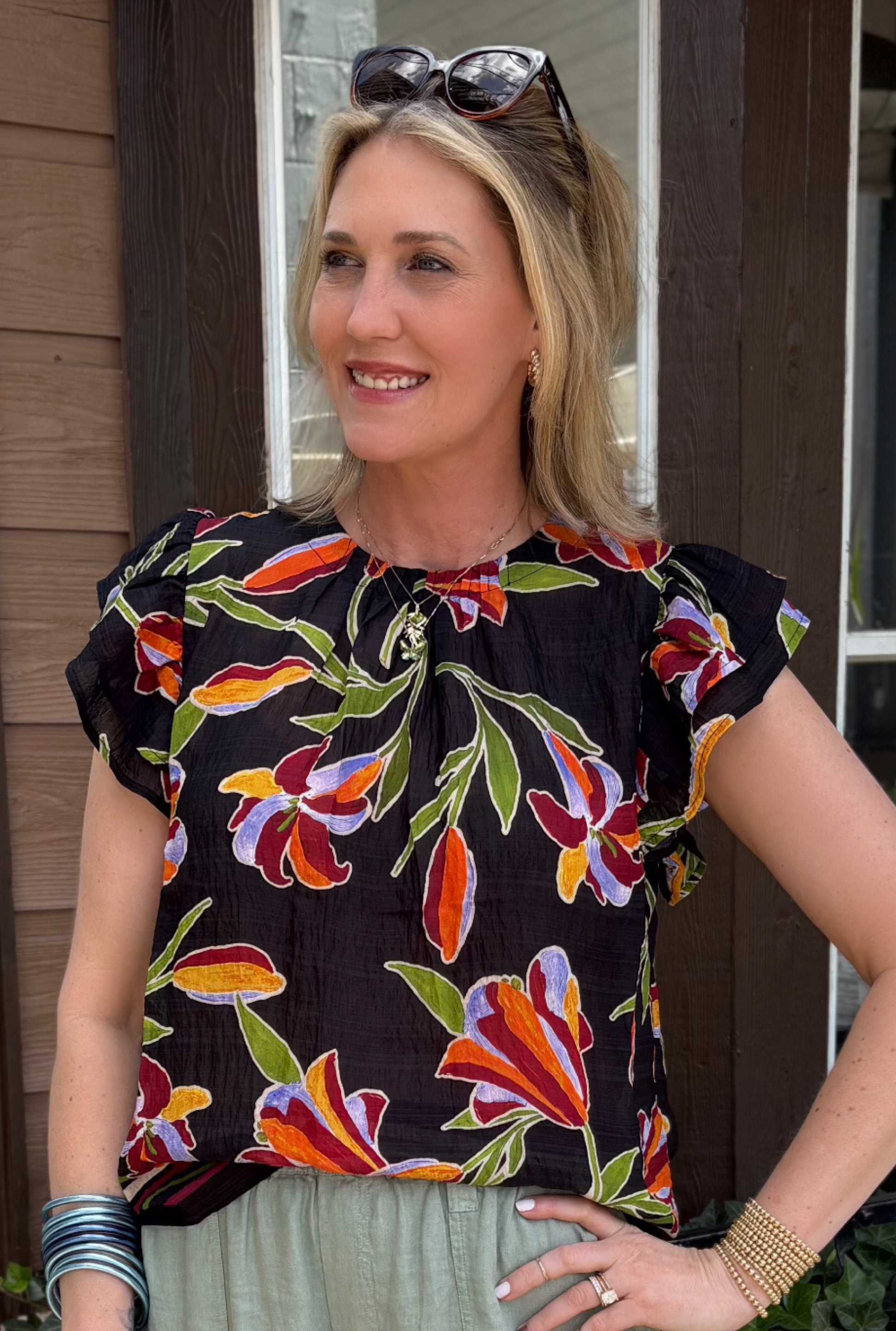 BLACK FLEUR TOP