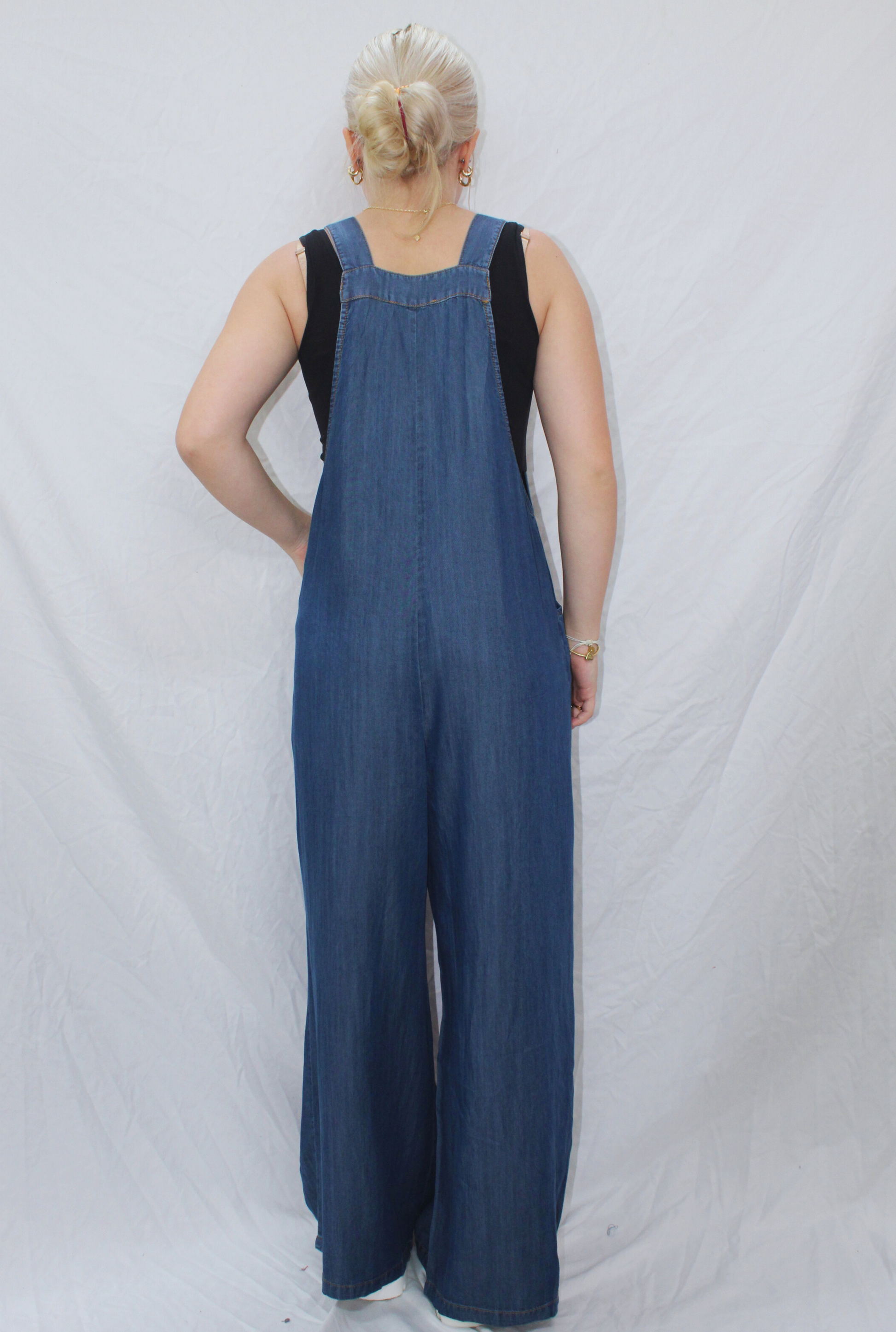 DARK WASH OVERALL JUMPSUIT
