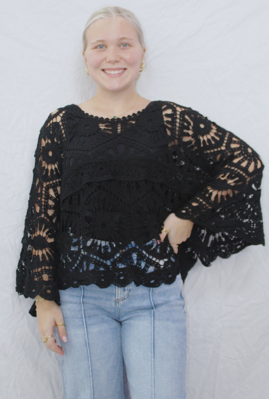 BLACK POL KNIT TOP