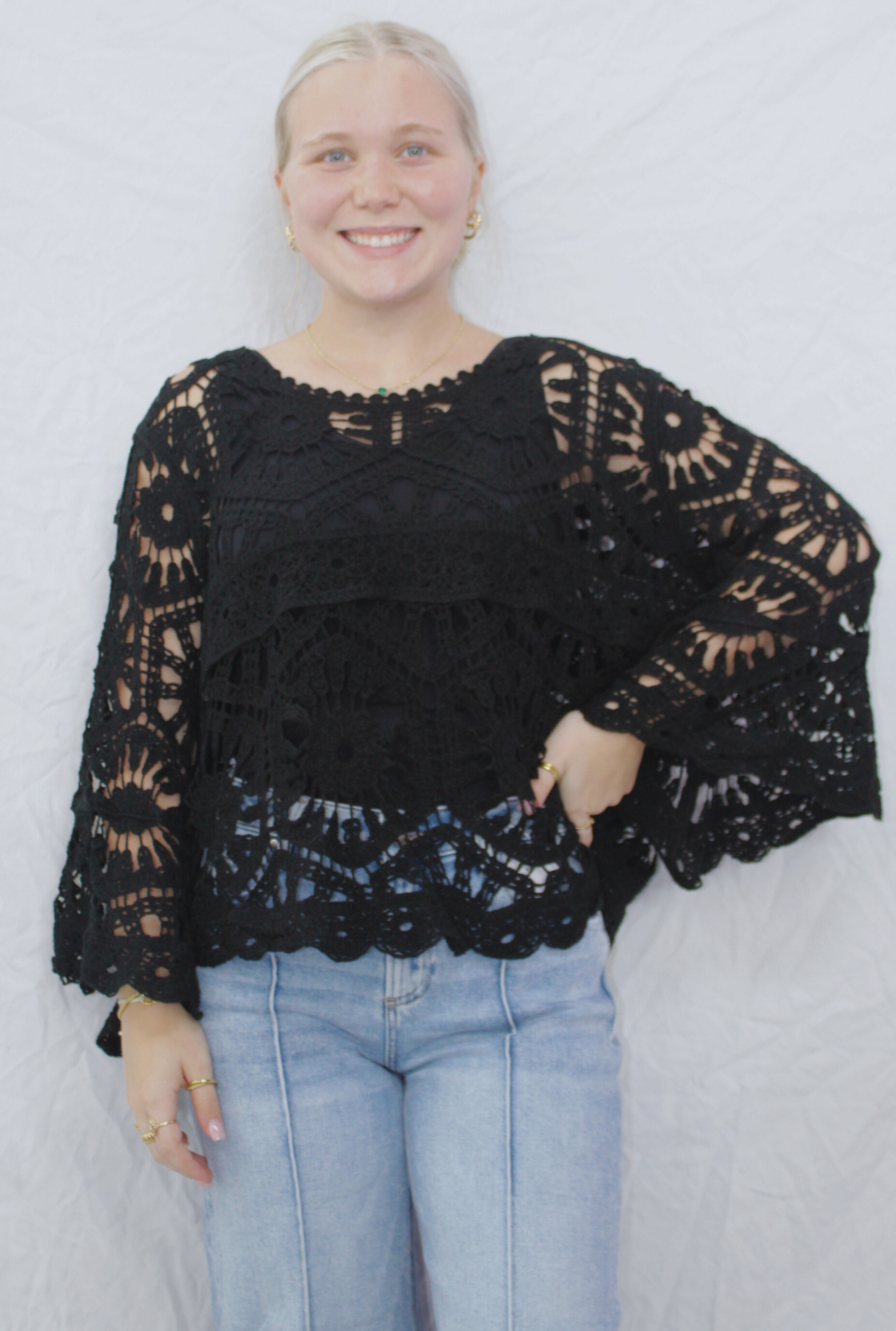 BLACK POL KNIT TOP